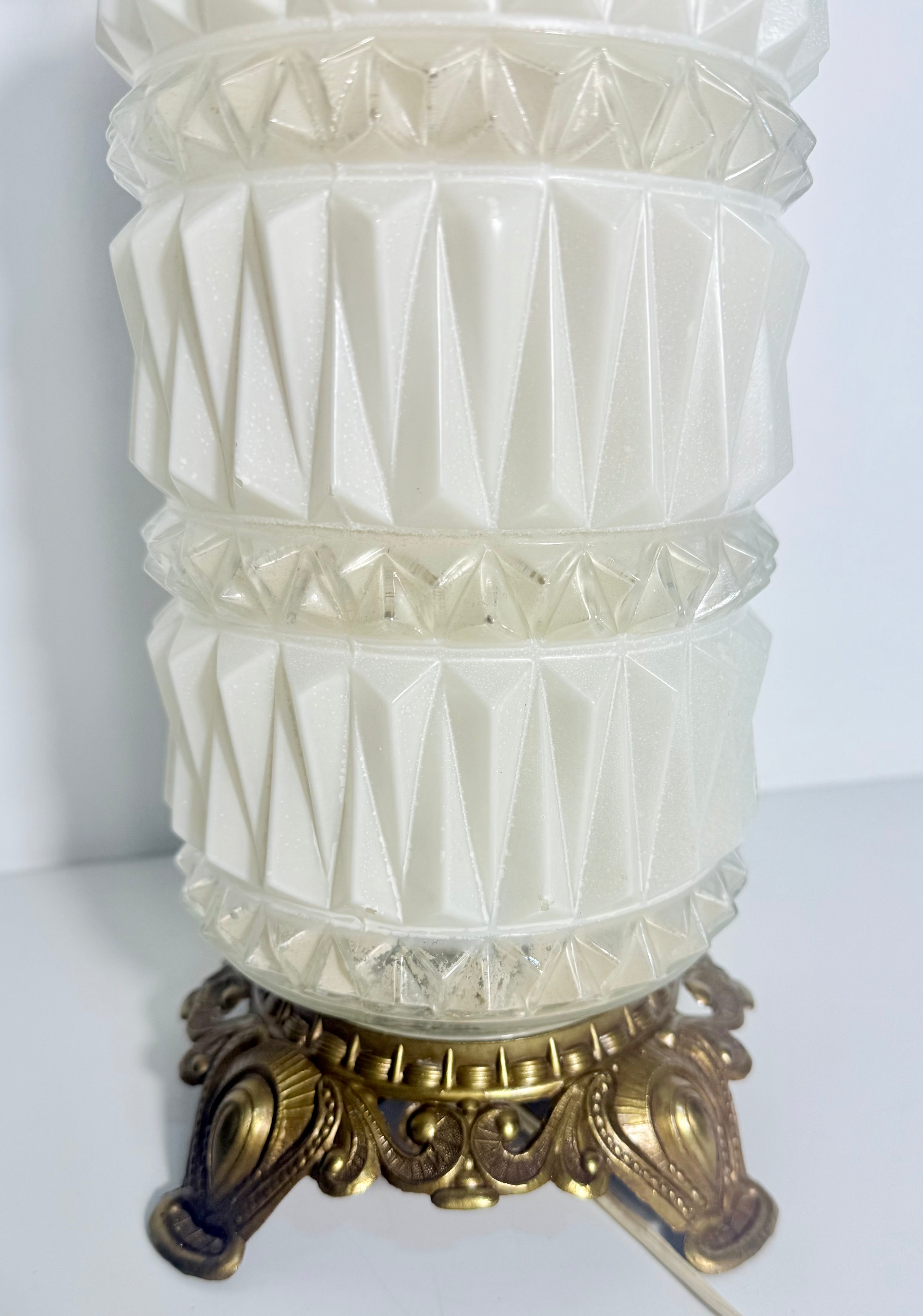 VINTAGE HOLLYWOOD REGENCY MILK GLASS TABLE LAMP – 31.5” – DIAMOND CUT GLOWING BASE – CRYSTAL PRISMS – MID CENTURY GLAM