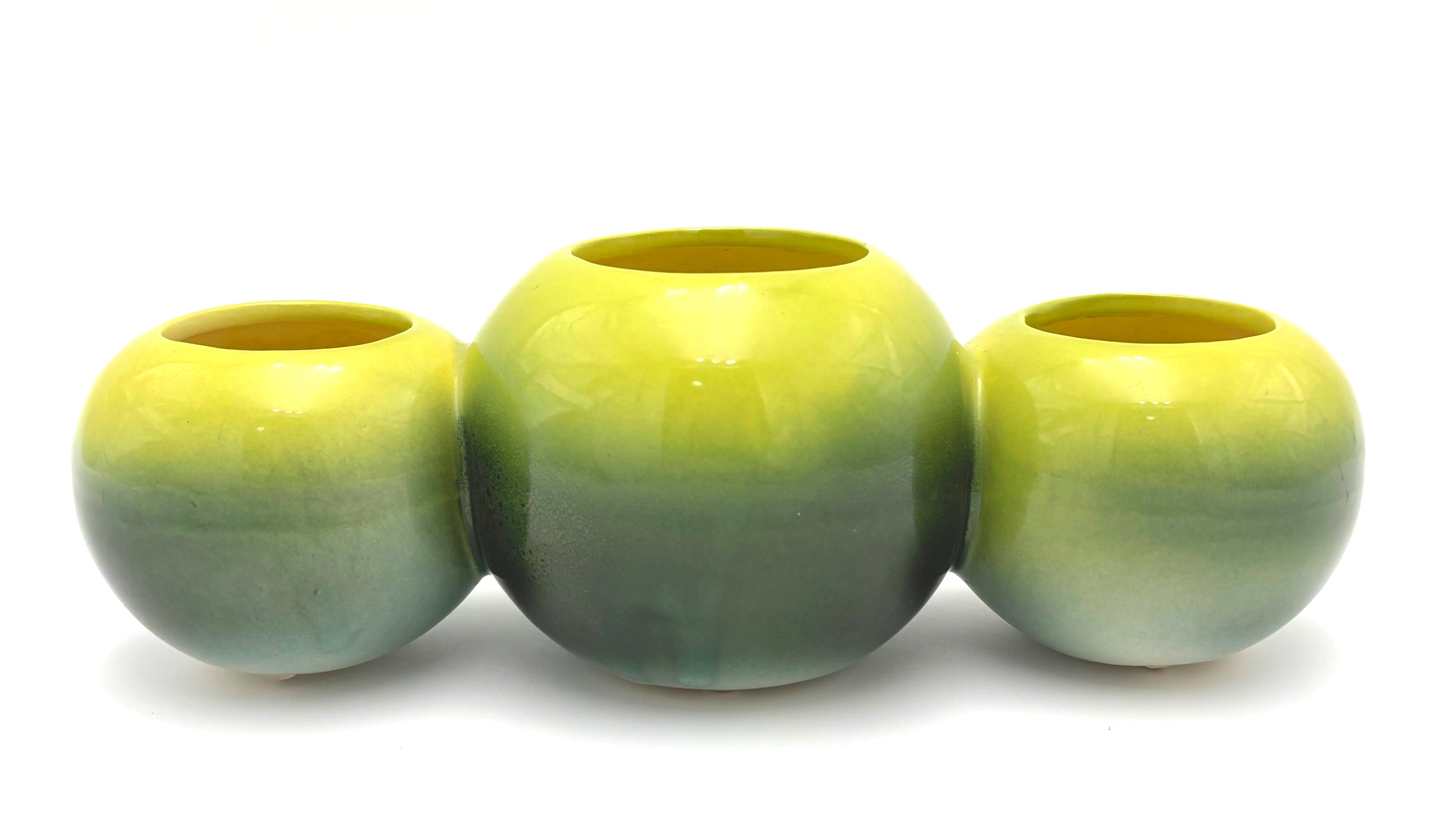 VINTAGE HULL POTTERY TRIPLE PLANTER – CHARTREUSE GREEN MID-CENTURY CERAMIC FLOWER ARRANGER