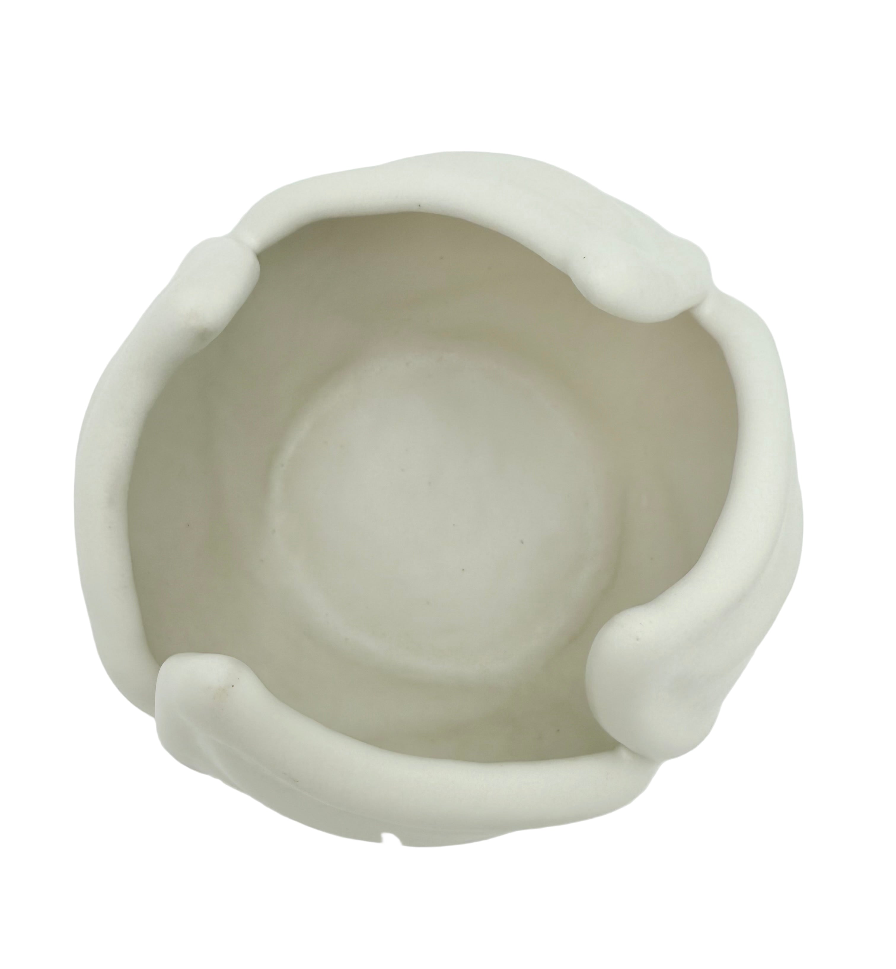 VAN BRIGGLE WHITE LOTUS BOWL – COLORADO SPRINGS ART POTTERY, SCULPTURAL ORGANIC FORM, MID-CENTURY ART NOUVEAU STYLE