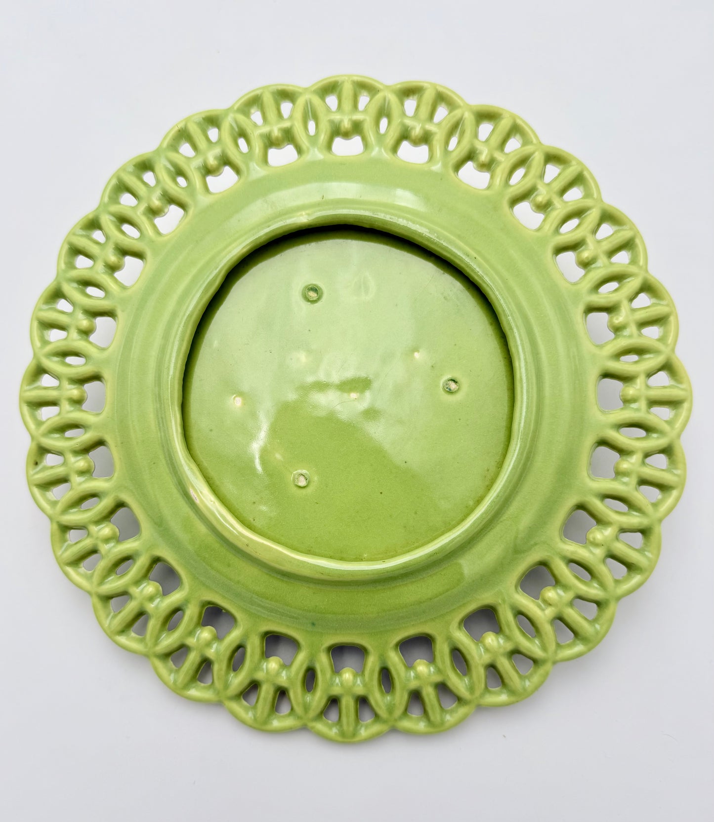 VINTAGE ITALIAN CAPODIMONTE–STYLE RETICULATED WALL PLAQUE