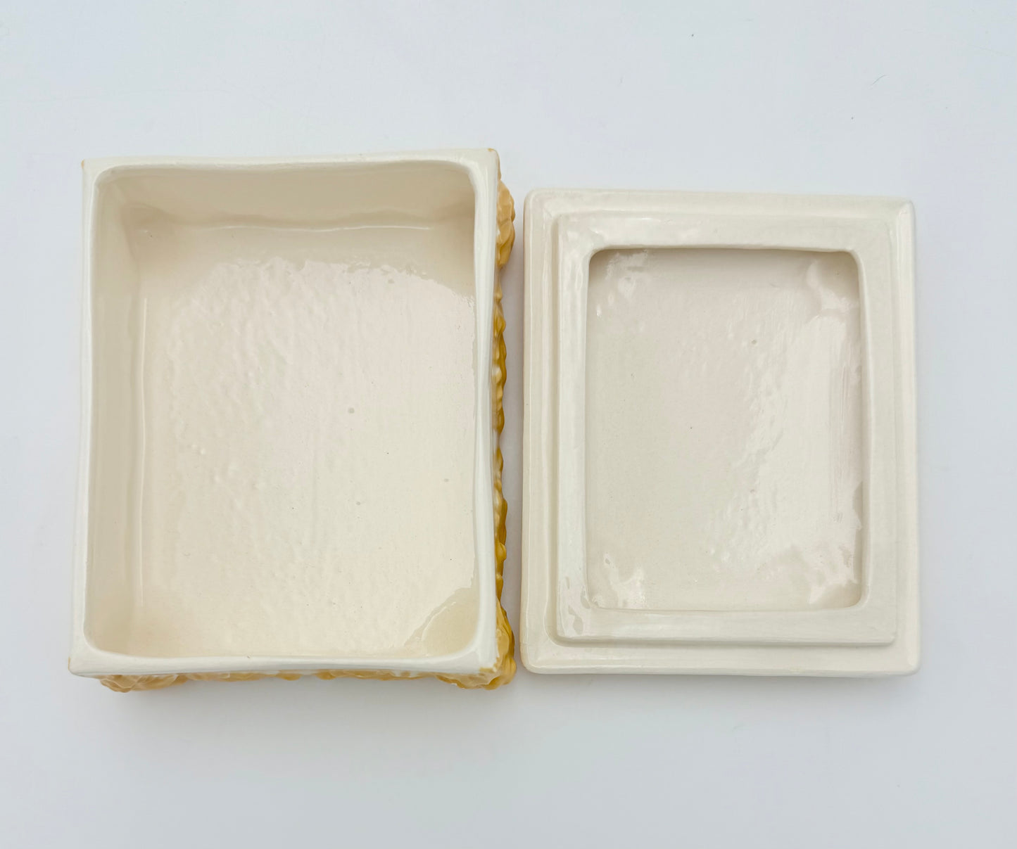 VINTAGE ITALIAN-STYLE CERAMIC SUNFLOWER JEWELRY BOX WITH RAISED RELIEF & CRACKLE GLAZE