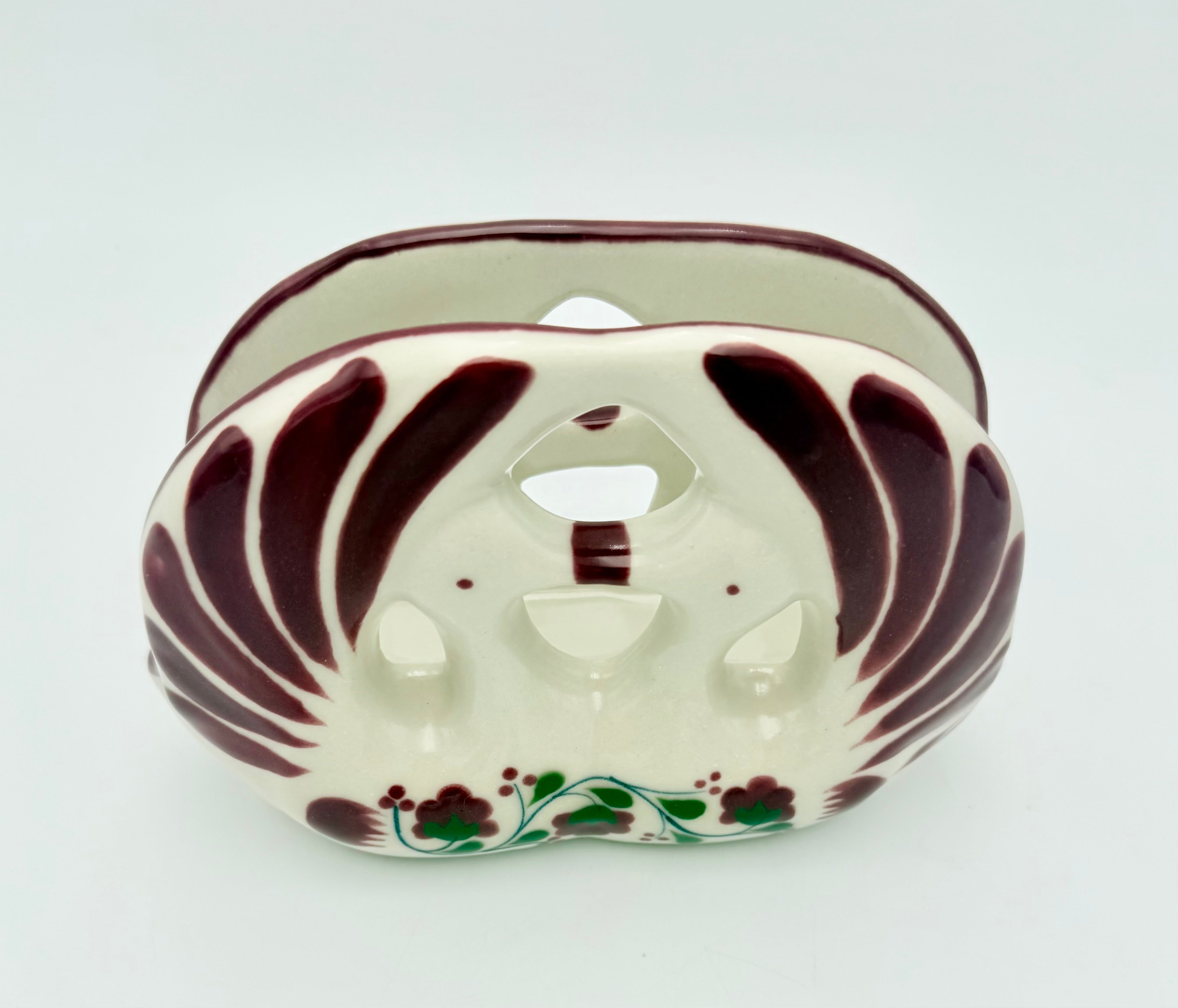 VINTAGE PORTUGUESE HAND-PAINTED CERAMIC NAPKIN HOLDER – SIGNED “CZ KILDOS” – FLORAL BURGUNDY & GREEN – 1960s–1980s