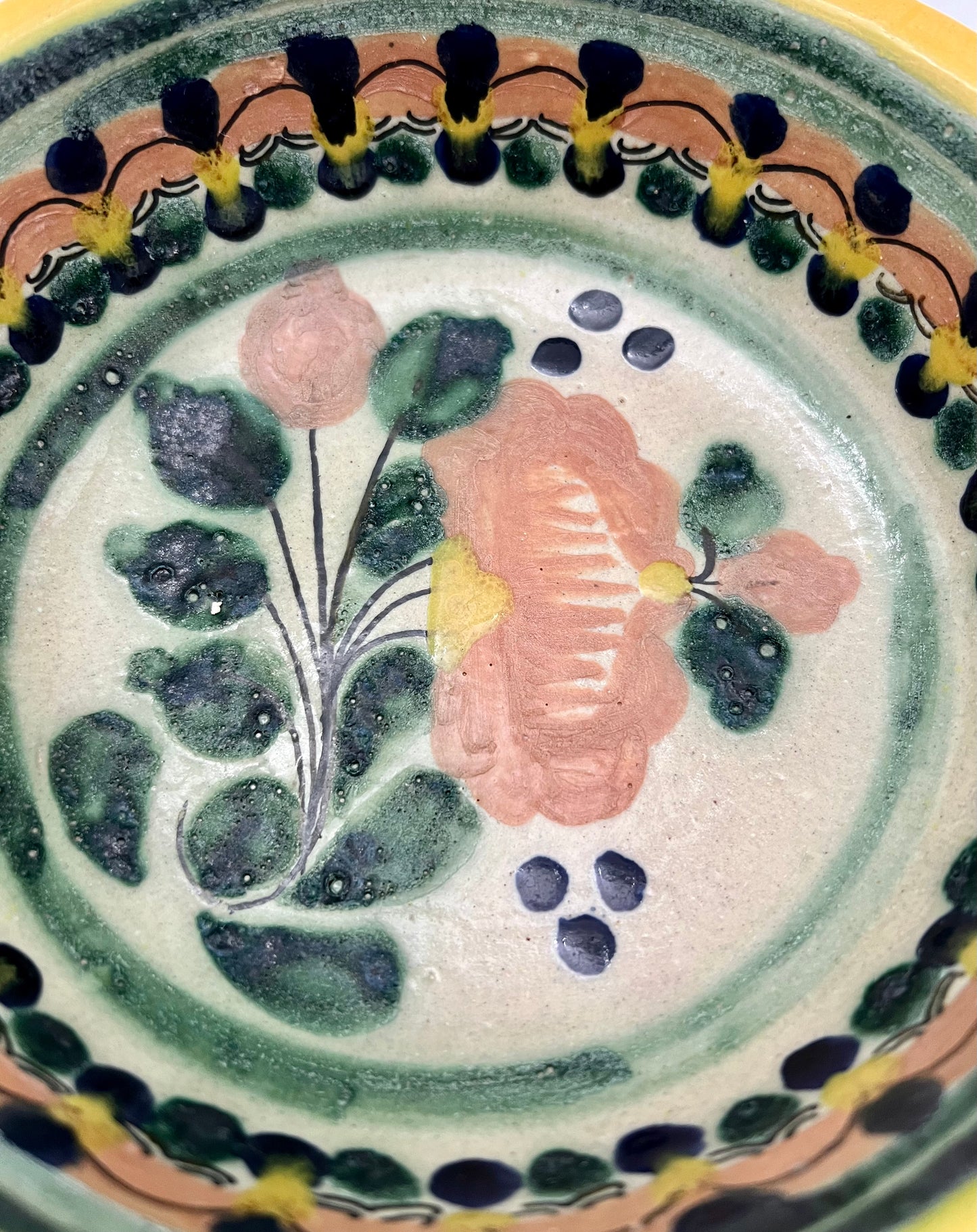 VINTAGE POTTERY SIGNED MEXICAN GUACAMOLE SERVING BOWL