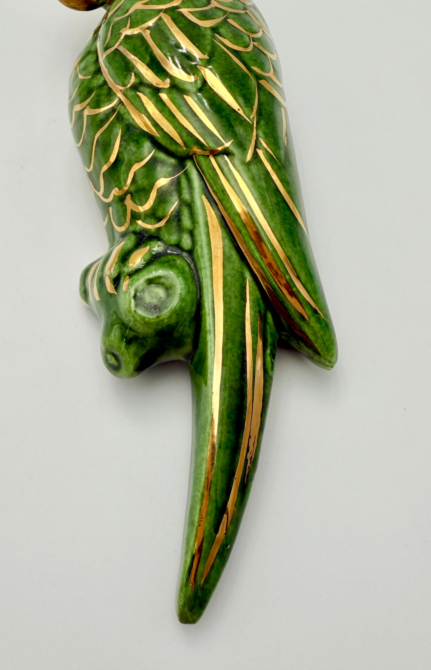 VINTAGE CERAMIC PARROT WALL POCKET