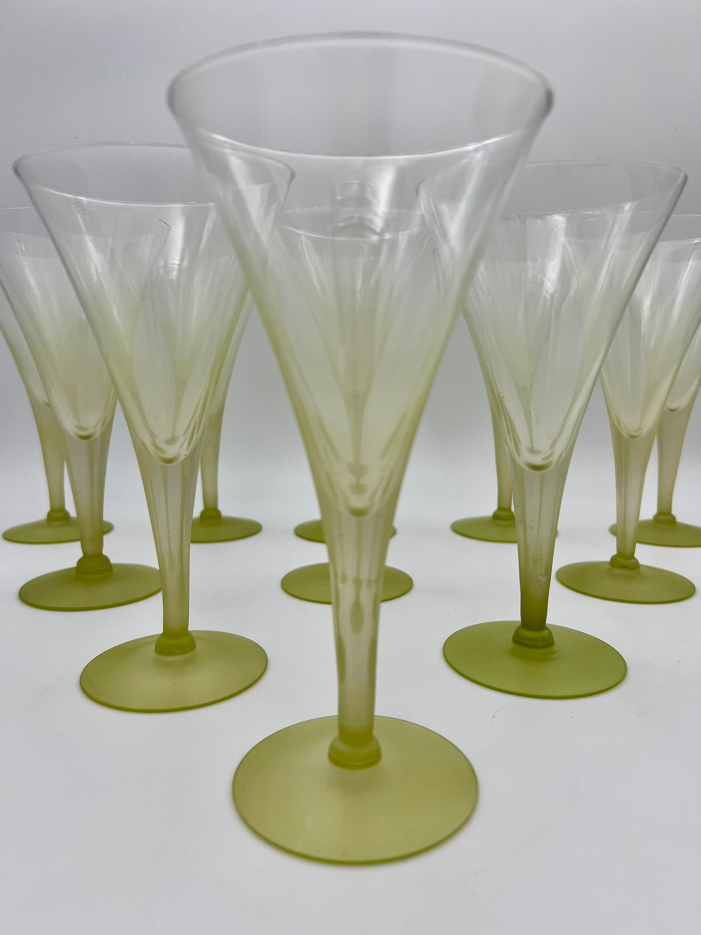 1950s DOROTHY THORPE WINE GLASSES SET OF 11