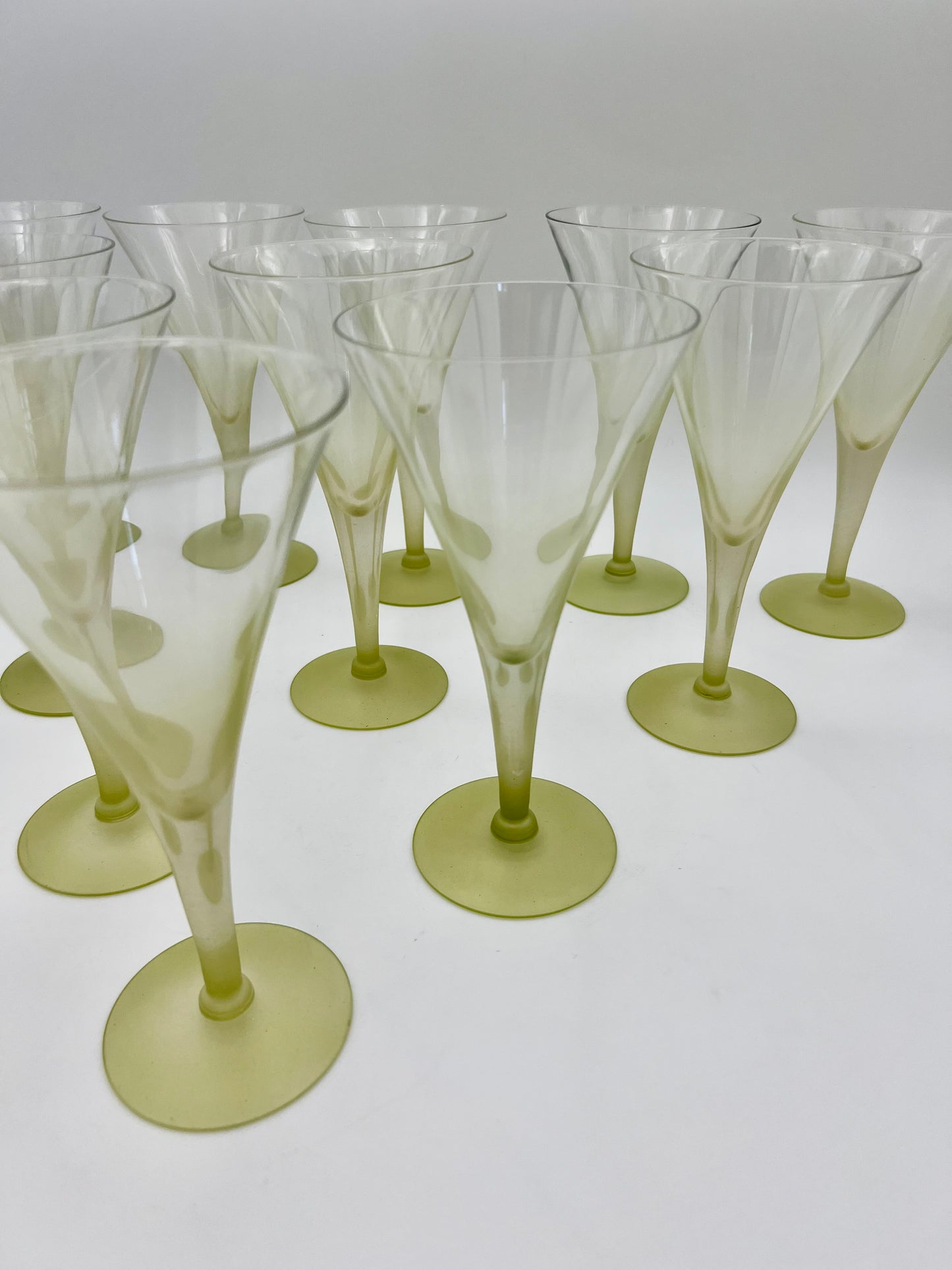 1950s DOROTHY THORPE WINE GLASSES SET OF 11