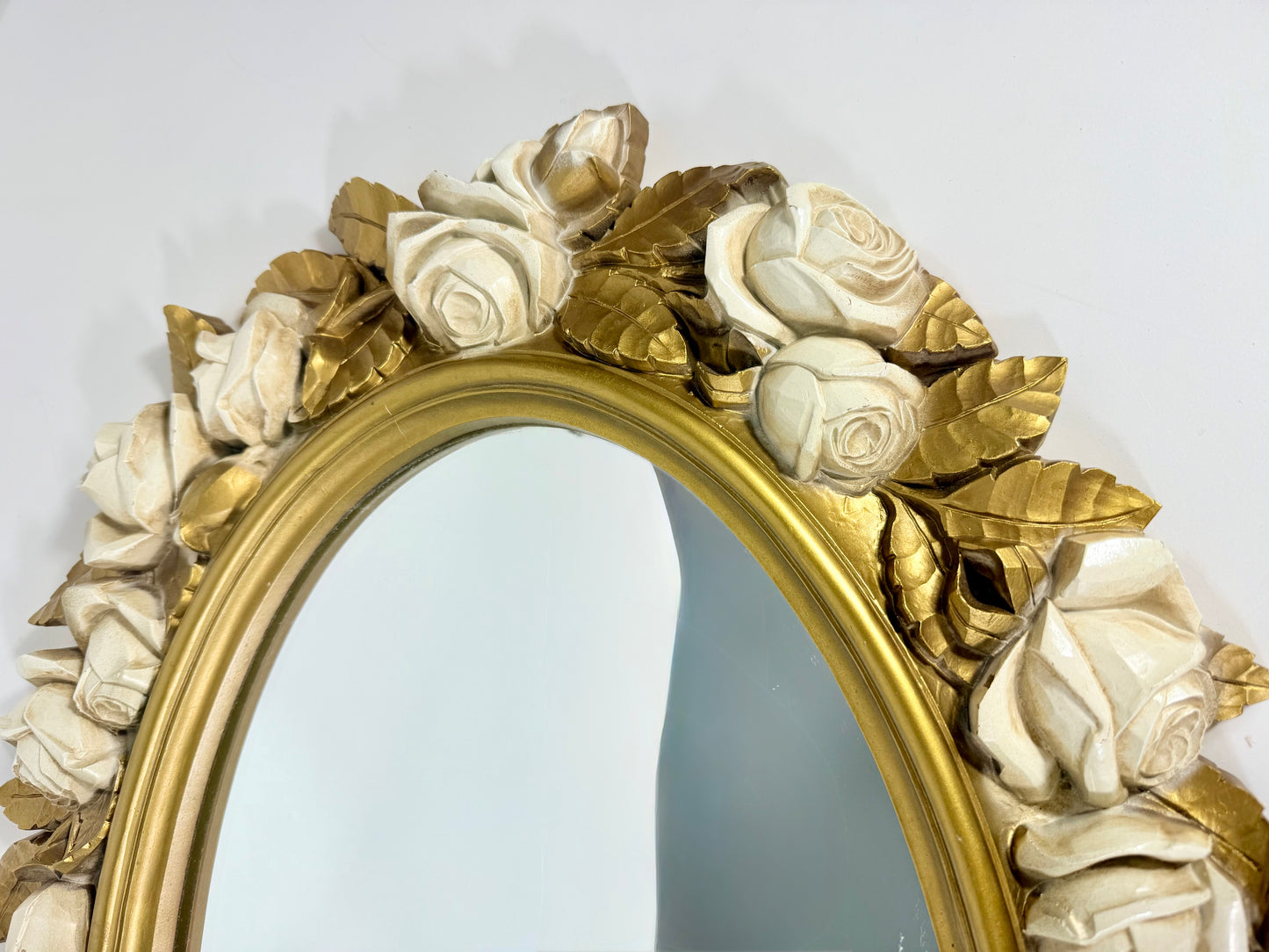 VINTAGE 1970s ORNATE ROSE OVAL MIRROR
