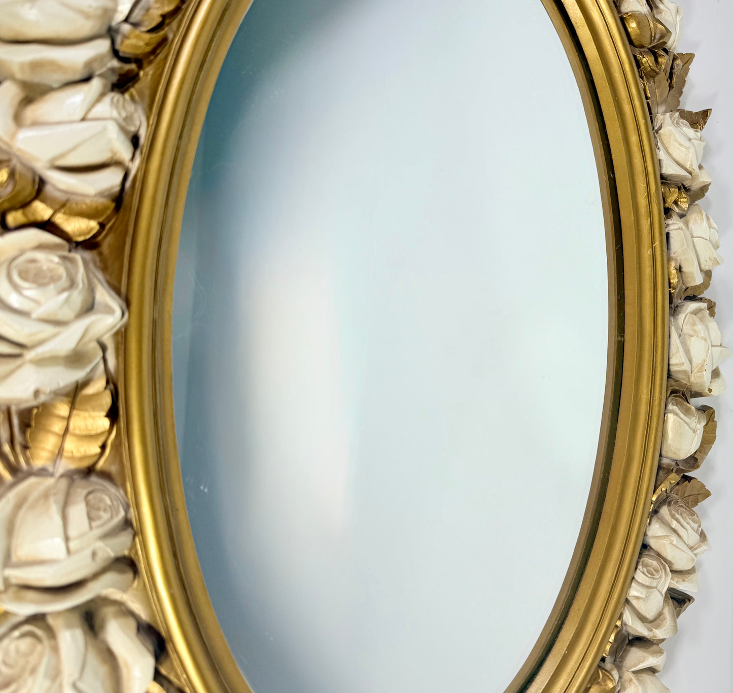VINTAGE 1970s ORNATE ROSE OVAL MIRROR