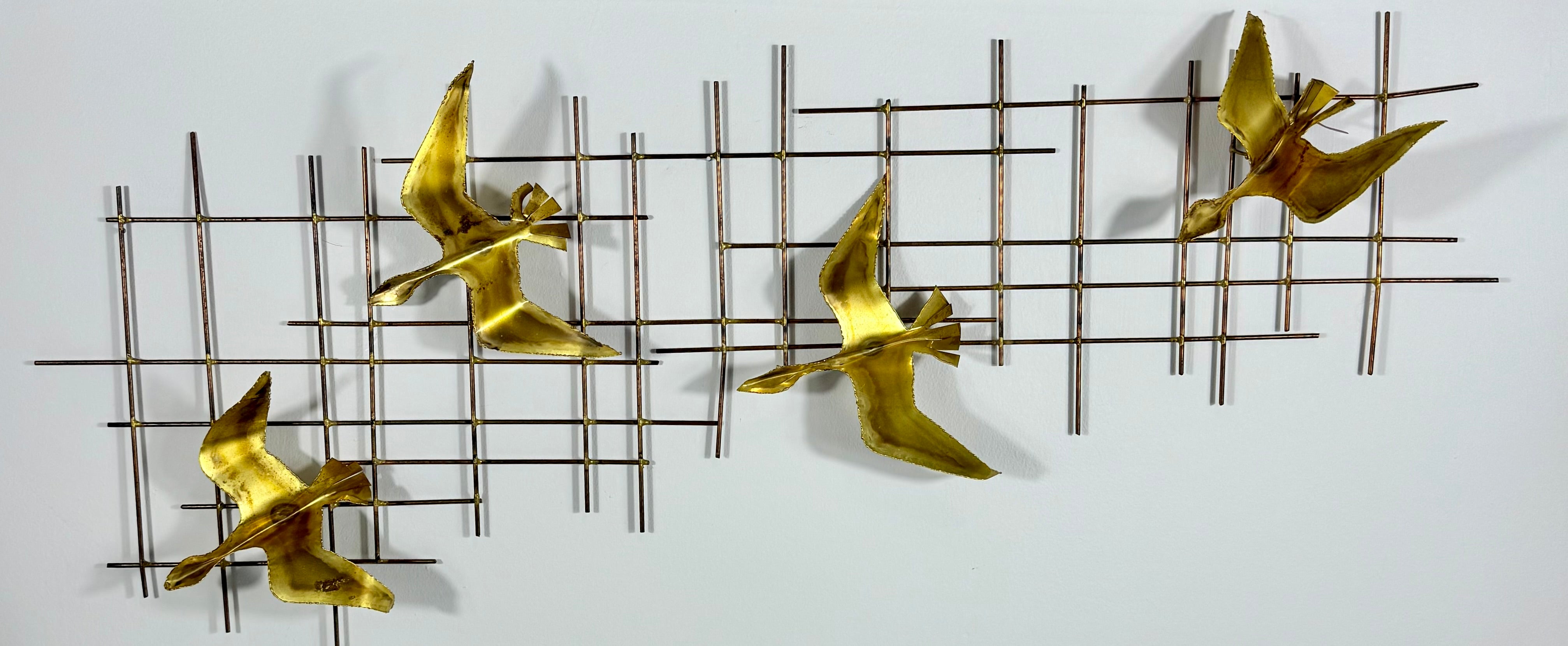 VINTAGE MID-CENTURY BRASS SEAGULL WALL SCULPTURE