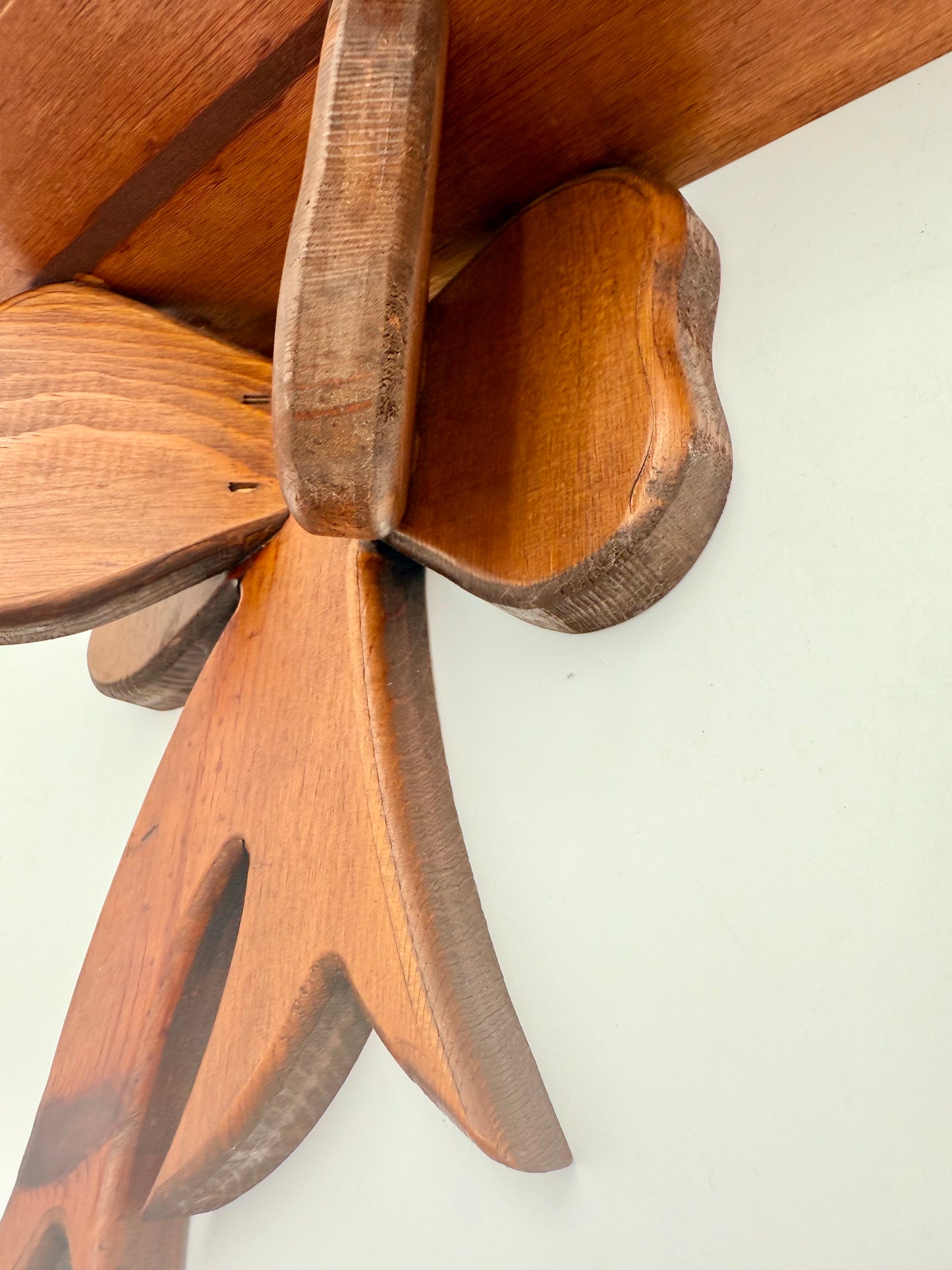 VINTAGE WOOD BOW WALL SHELF