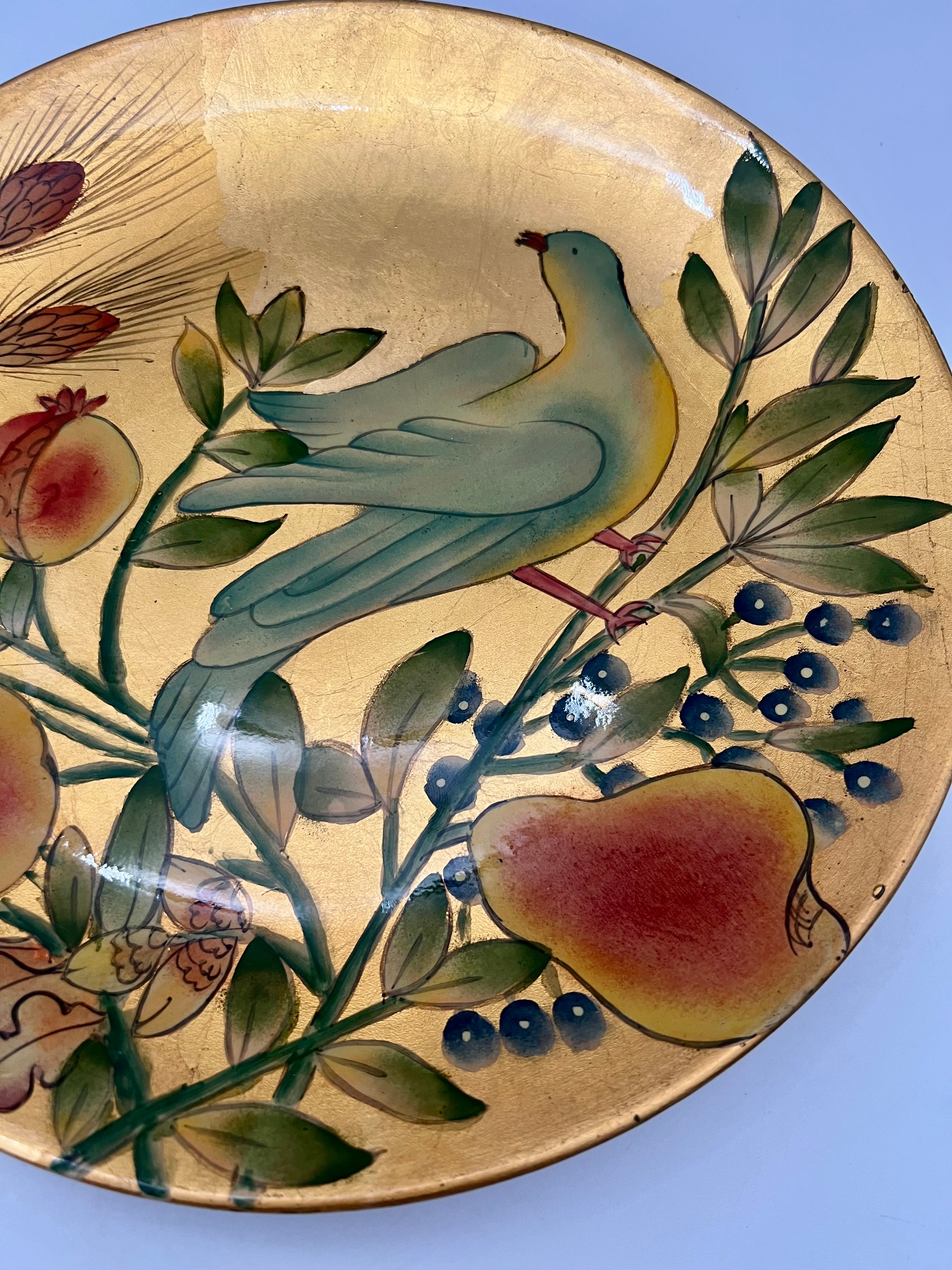 TOSCANA ITALY HAND-PAINTED BIRD AND BOTANICAL DECORATIVE PLATE — IMPORTED BY SCULLY & SCULLY