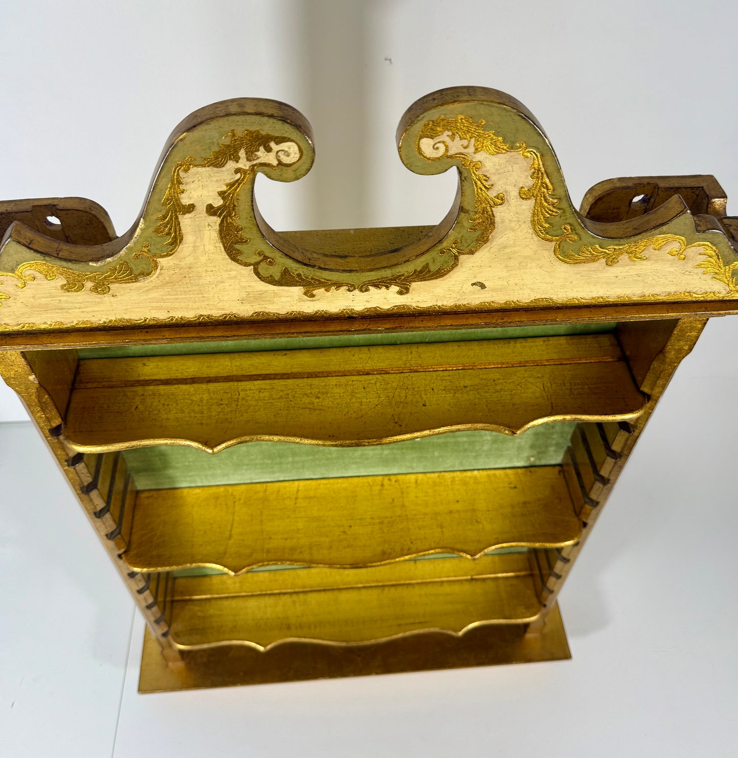 VINTAGE GOLD, GREEN, AND IVORY FLORENTINE WOOD HANGING SHELF