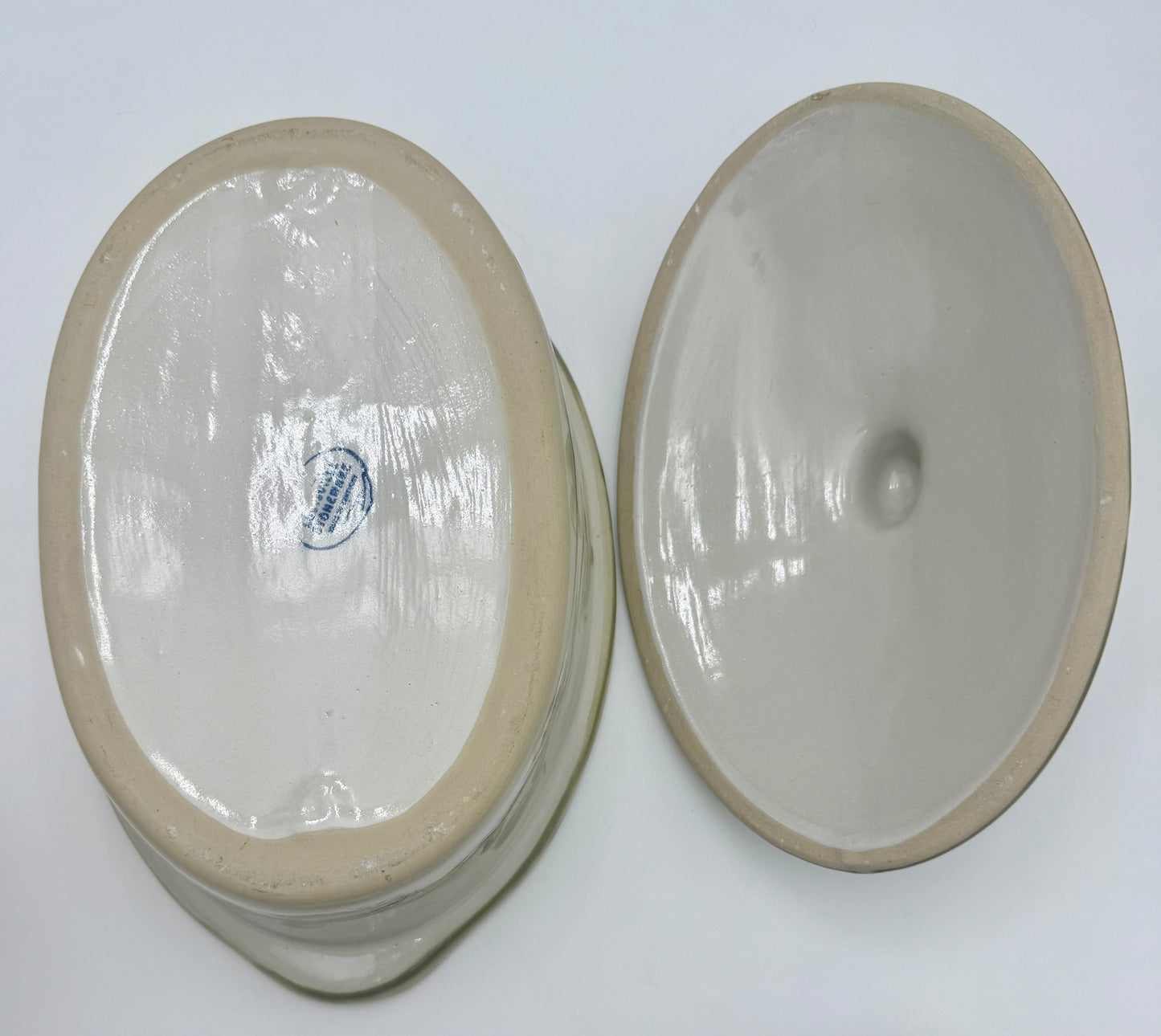 1950s VINTAGE JOHN B. TAYLOR 2 QUART OVAL COVERED CASSEROLE DISH