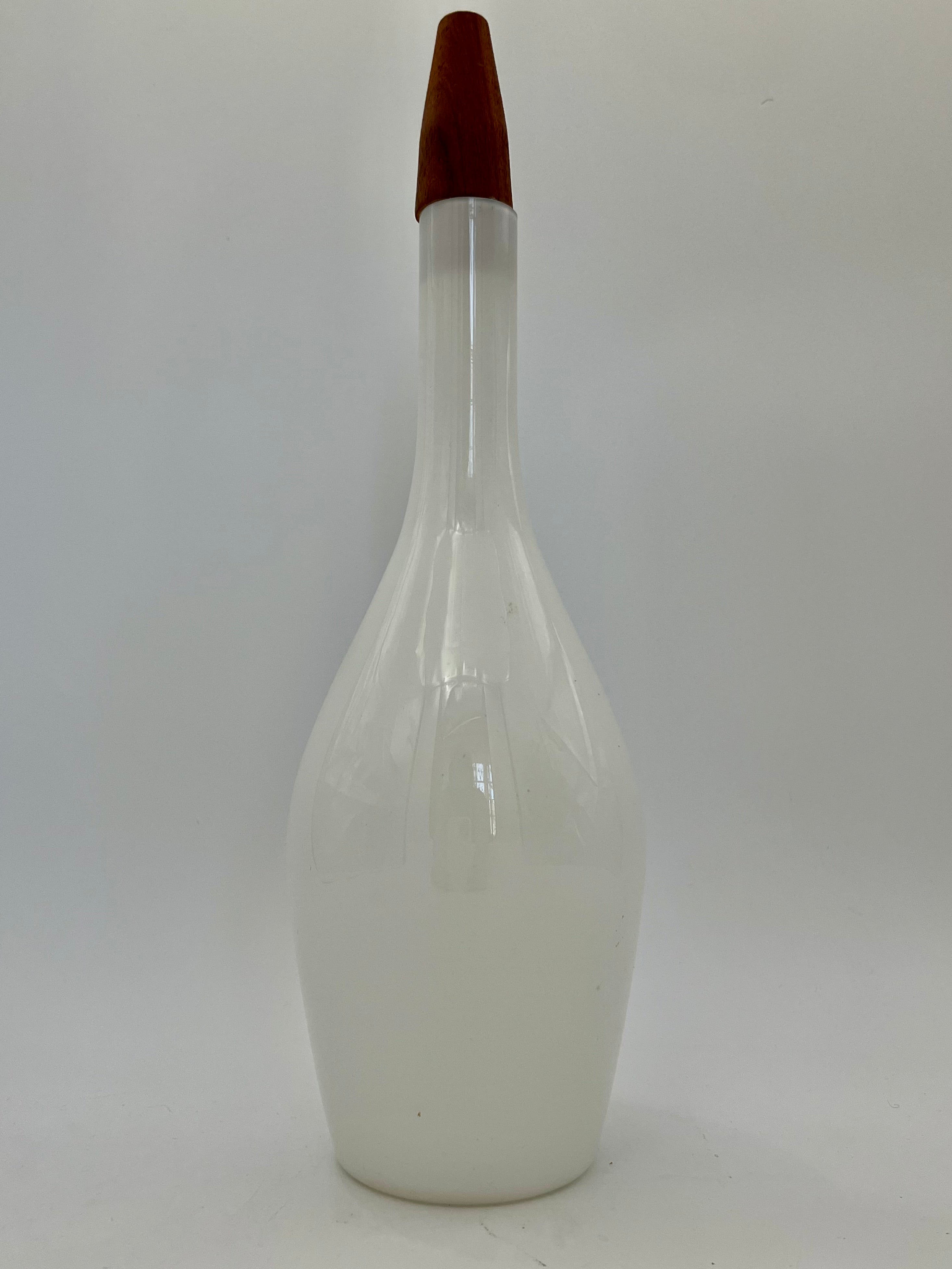 MID-CENTURY MODERN RAYMOR WHITE GLASS DECANTER WITH WOODEN STOPPER