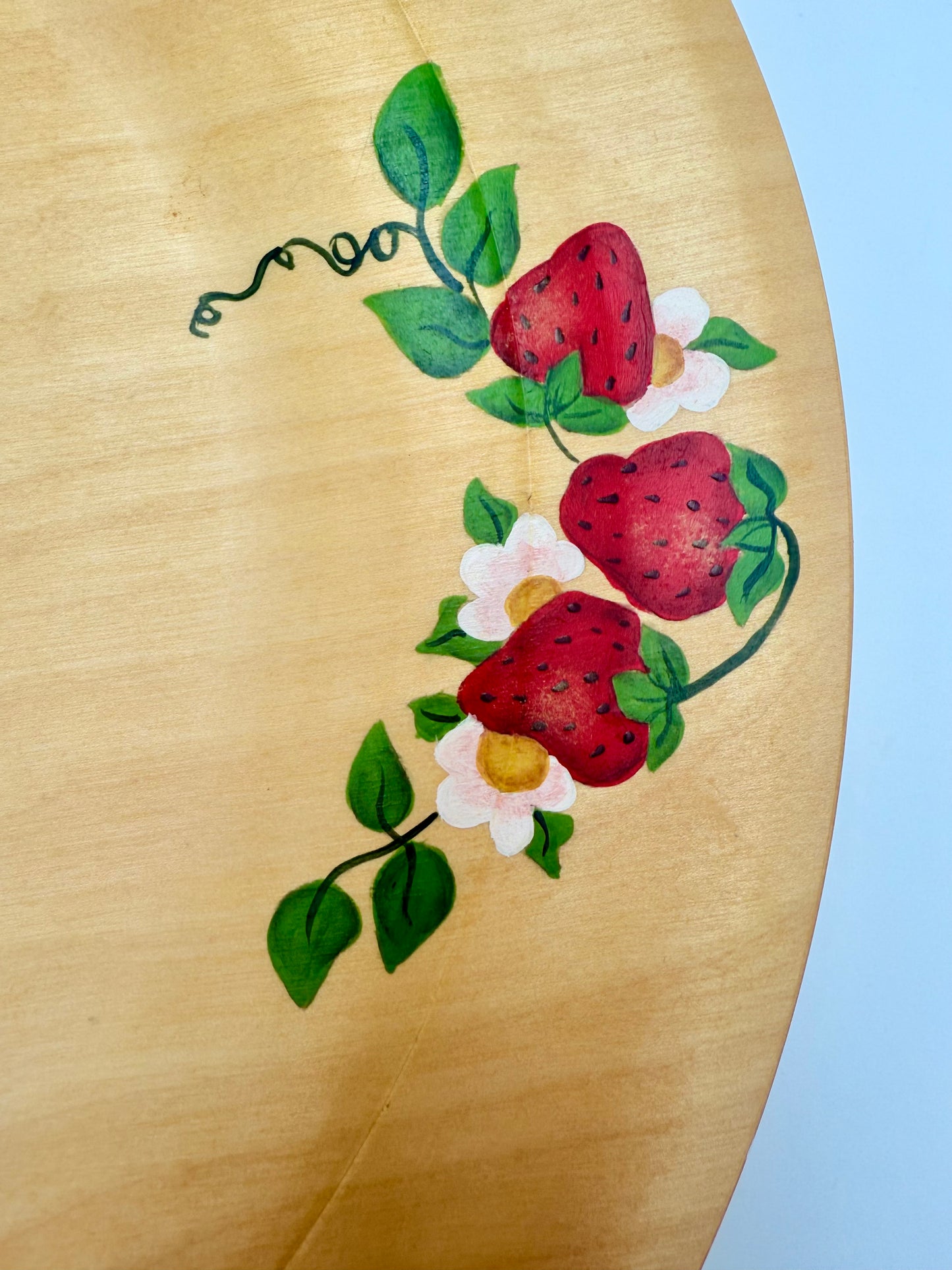 SET OF 4 WOODEN CHARGERS/PLATTERS WITH STRAWBERRIES
