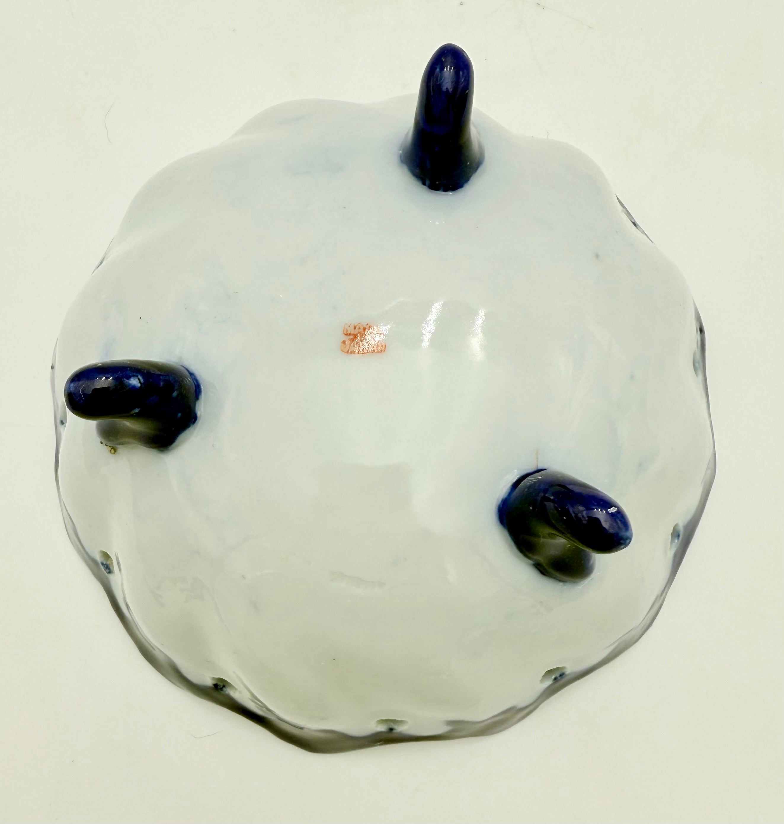 HAND-PAINTED RETICULATED COBALT FOOTED BOWL – MADE IN JAPAN (c.1920s)