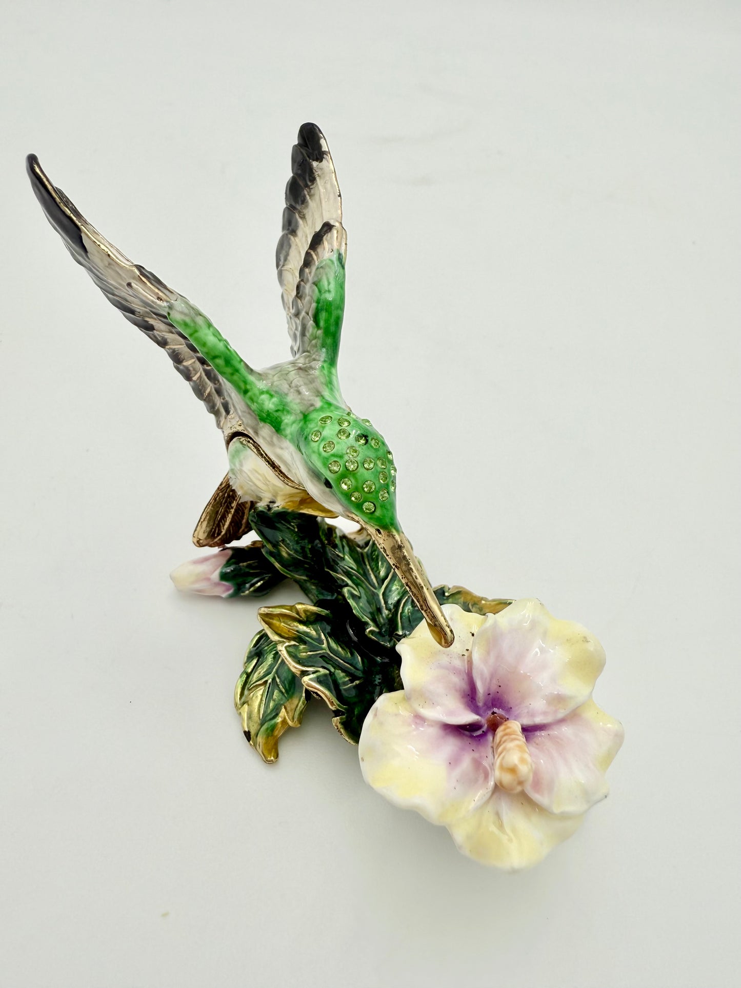 VINTAGE GREEN HUMMINGBIRD WITH CRYSTALS JEWELRY/TRINKET BOX