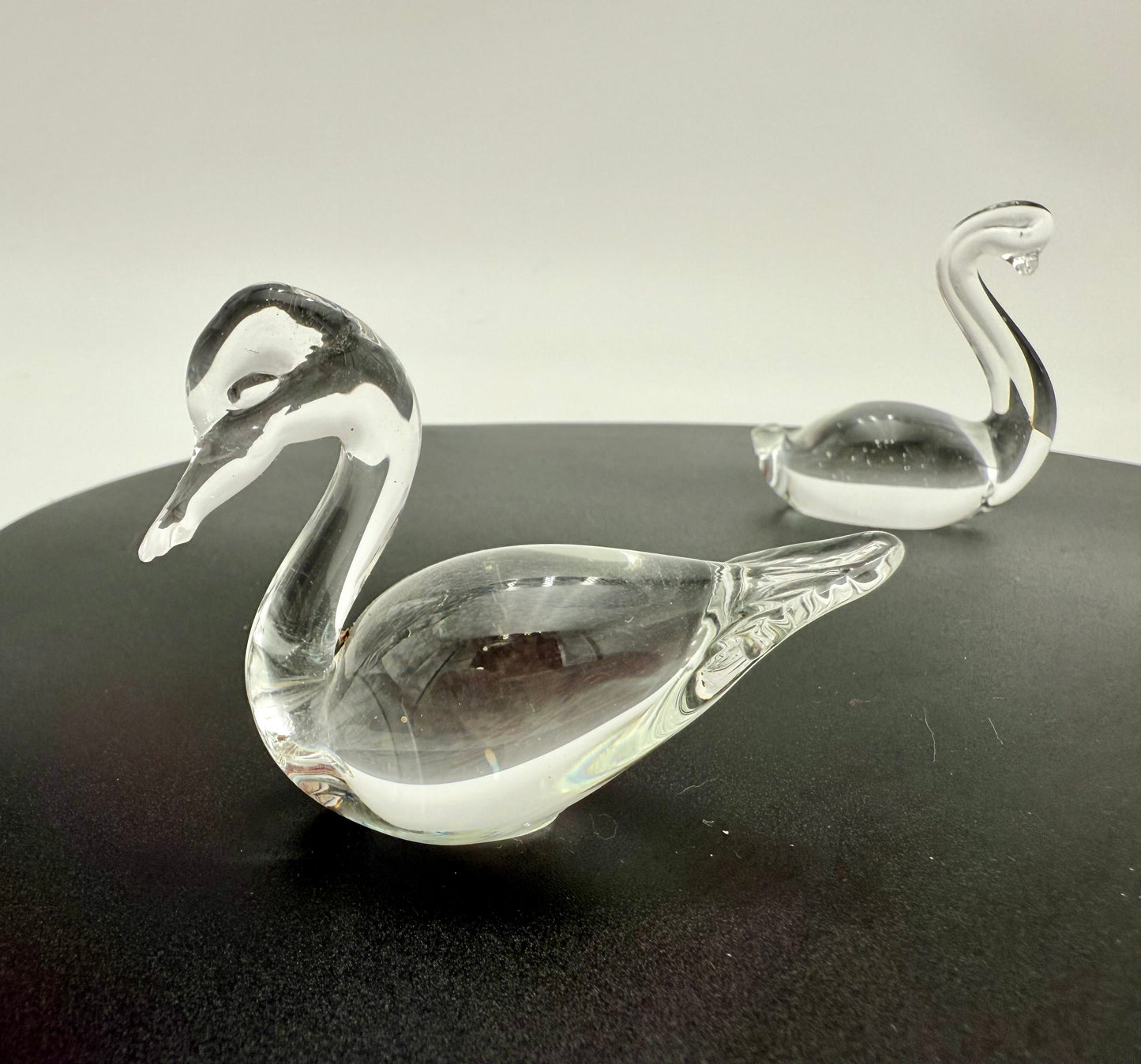 TRIO OF VINTAGE ART GLASS SWAN AND DUCK GLASS FIGURINES, SWEDEN