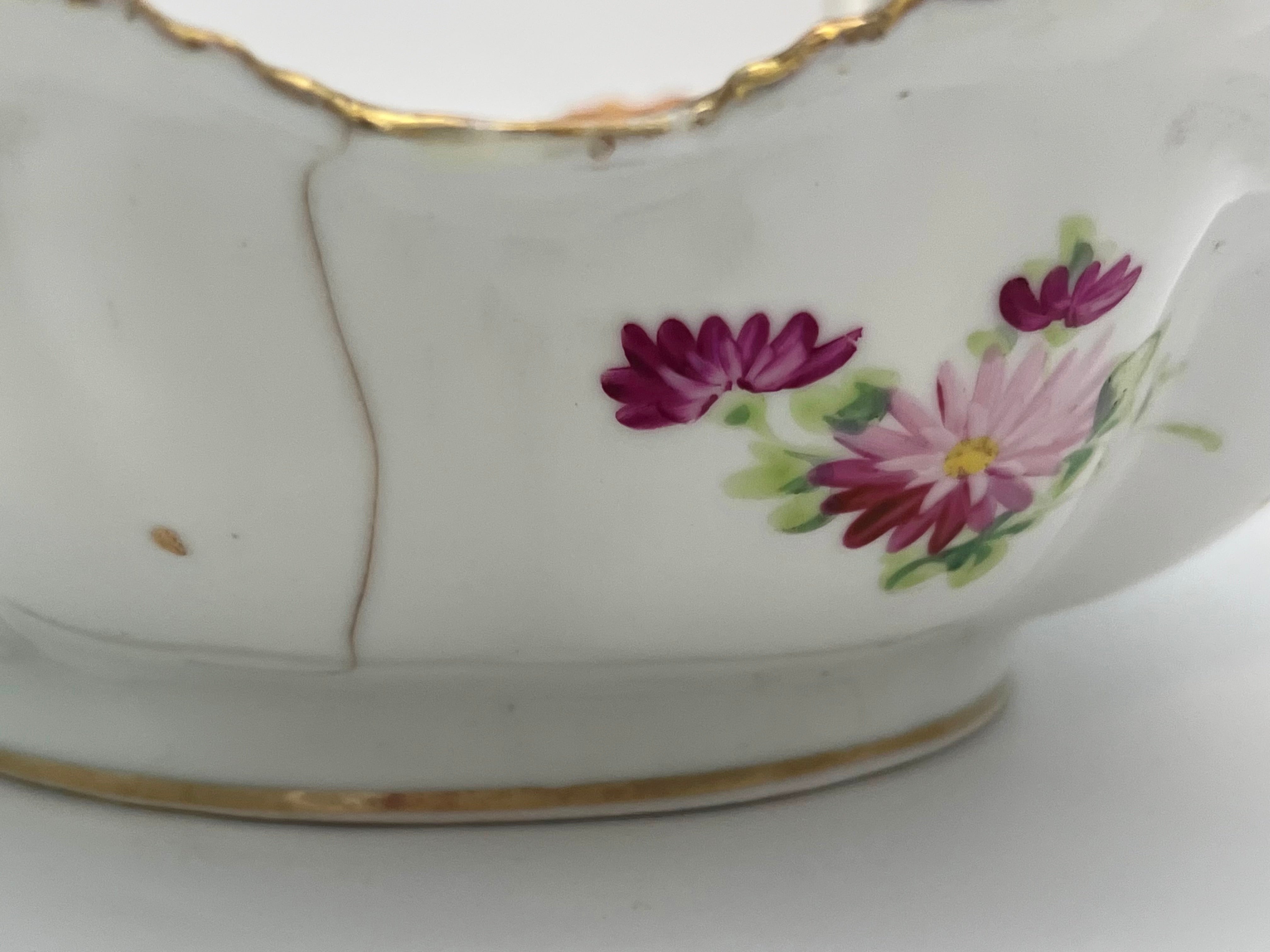 PAINTED MORIAGE BOWL – 12 INCH FLORAL CENTERPIECE WITH RAISED GOLD GILT – JAPAN CIRCA 1890s–1920s