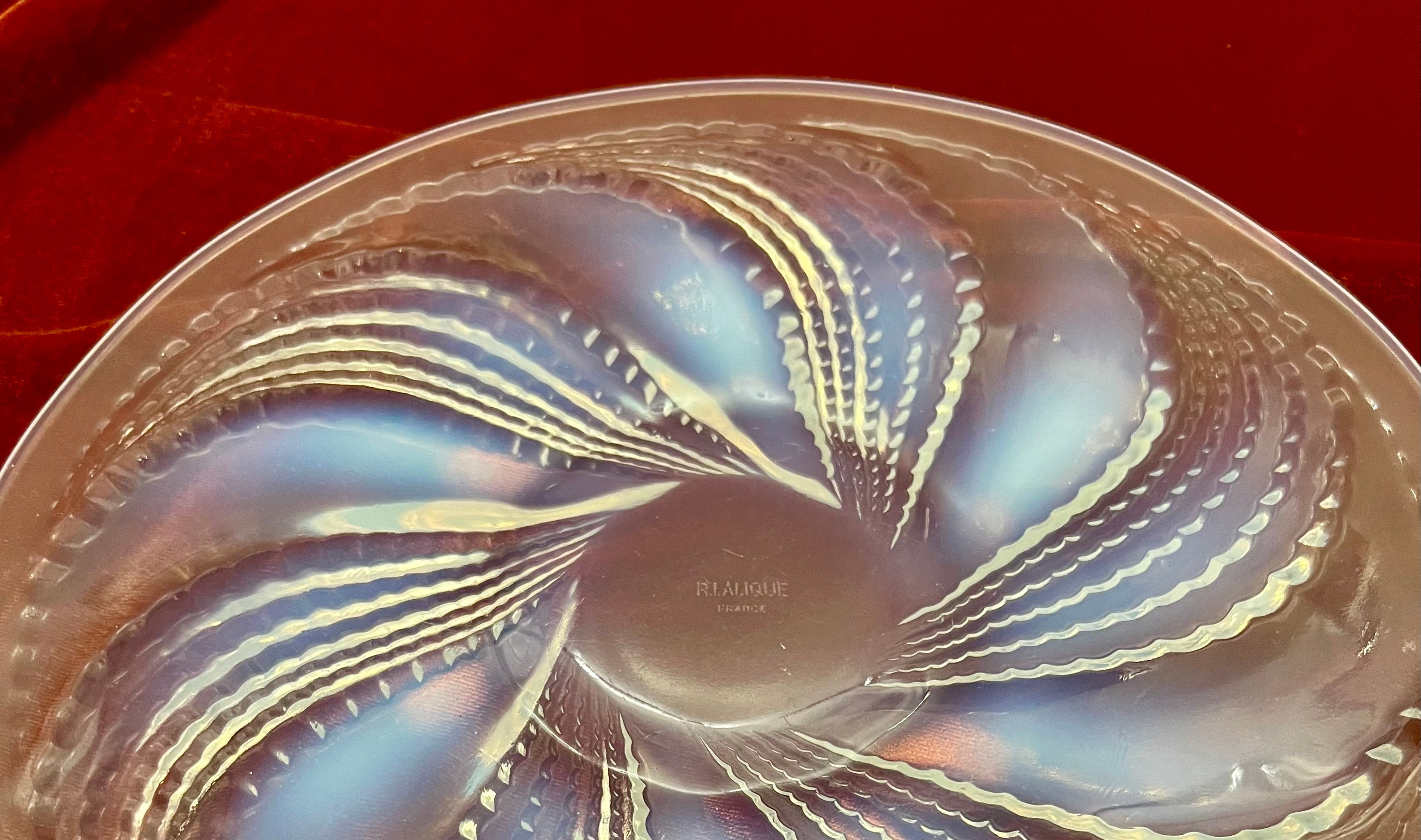 R. LALIQUE FRANCE “SPIRALES” ART DECO 10.5″ CRYSTAL BOWL – RENÉ LALIQUE DESIGN C. 1935