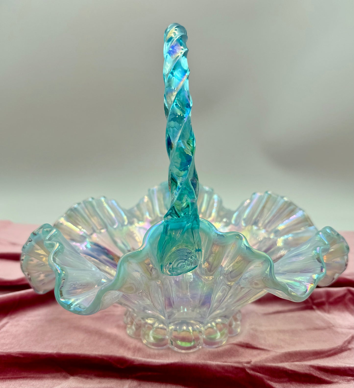 VINTAGE FENTON ART GLASS IRIDESCENT SCALLOPED LIGHT BLUE BASKET