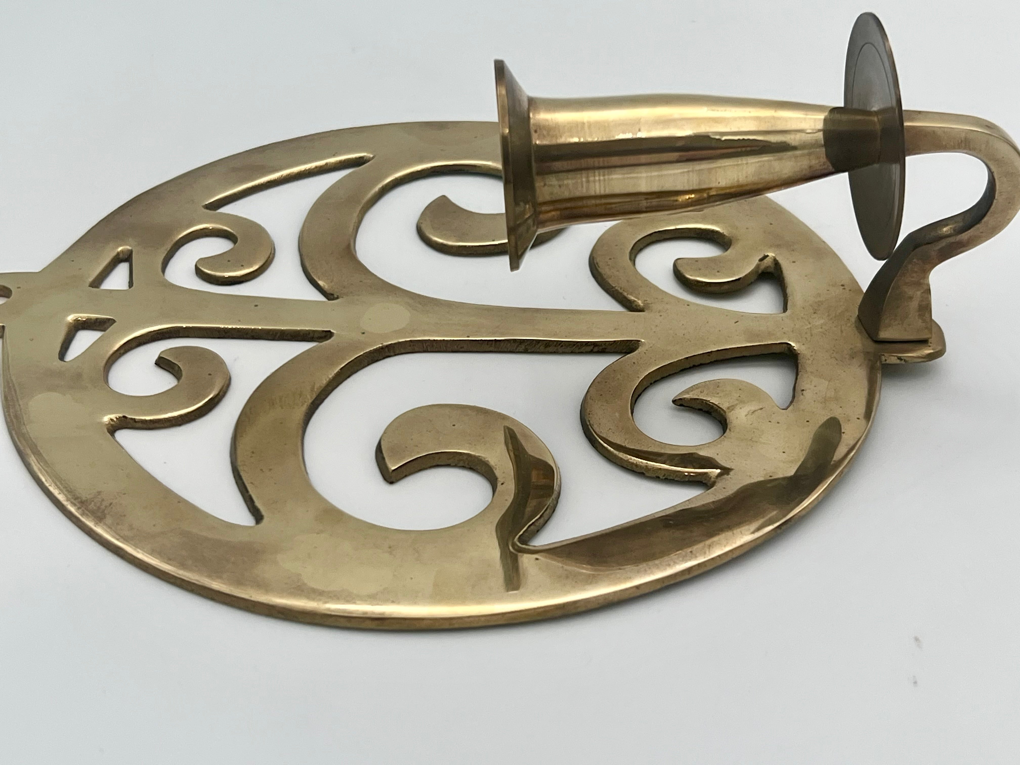 PAIR OF VINTAGE BRASS WALL SCONCES WITH SCROLL DESIGN