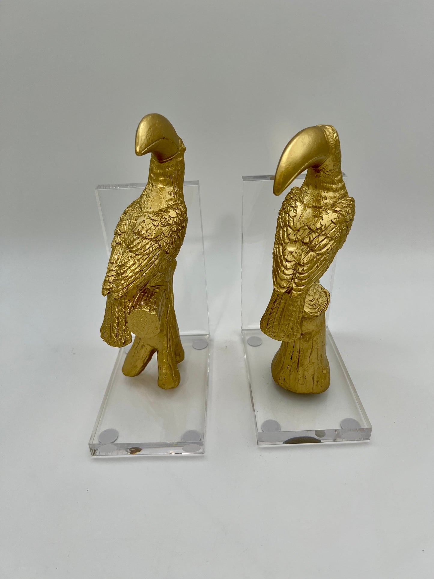 VINTAGE 1980S LUCITE GOLD TOUCAN BOOKENDS