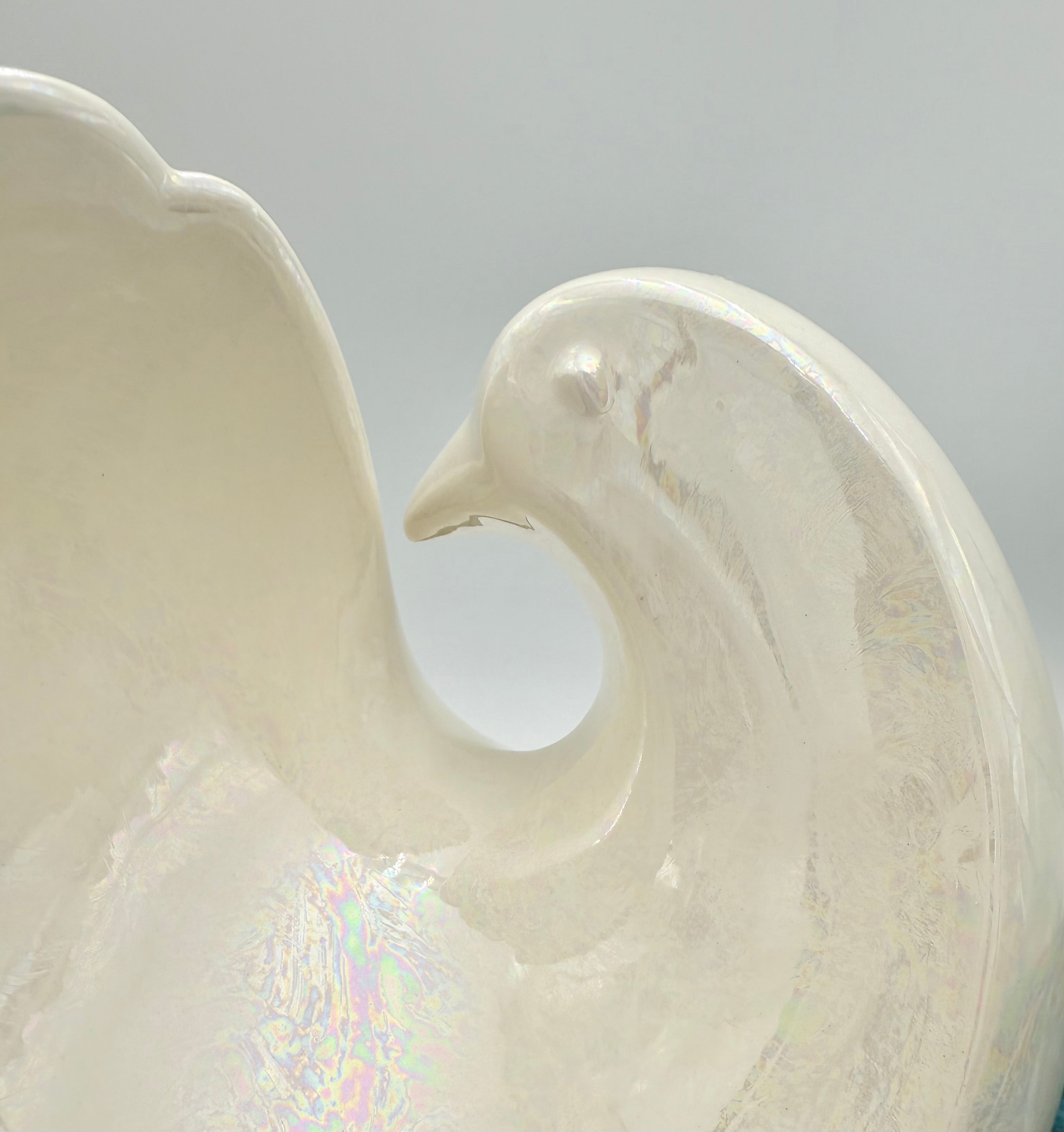 VINTAGE OPALESCENT WHITE CERAMIC DOVE SCULPTURE ABSTRACT BIRD ART MODERNIST HOLLYWOOD REGENCY DECOR
