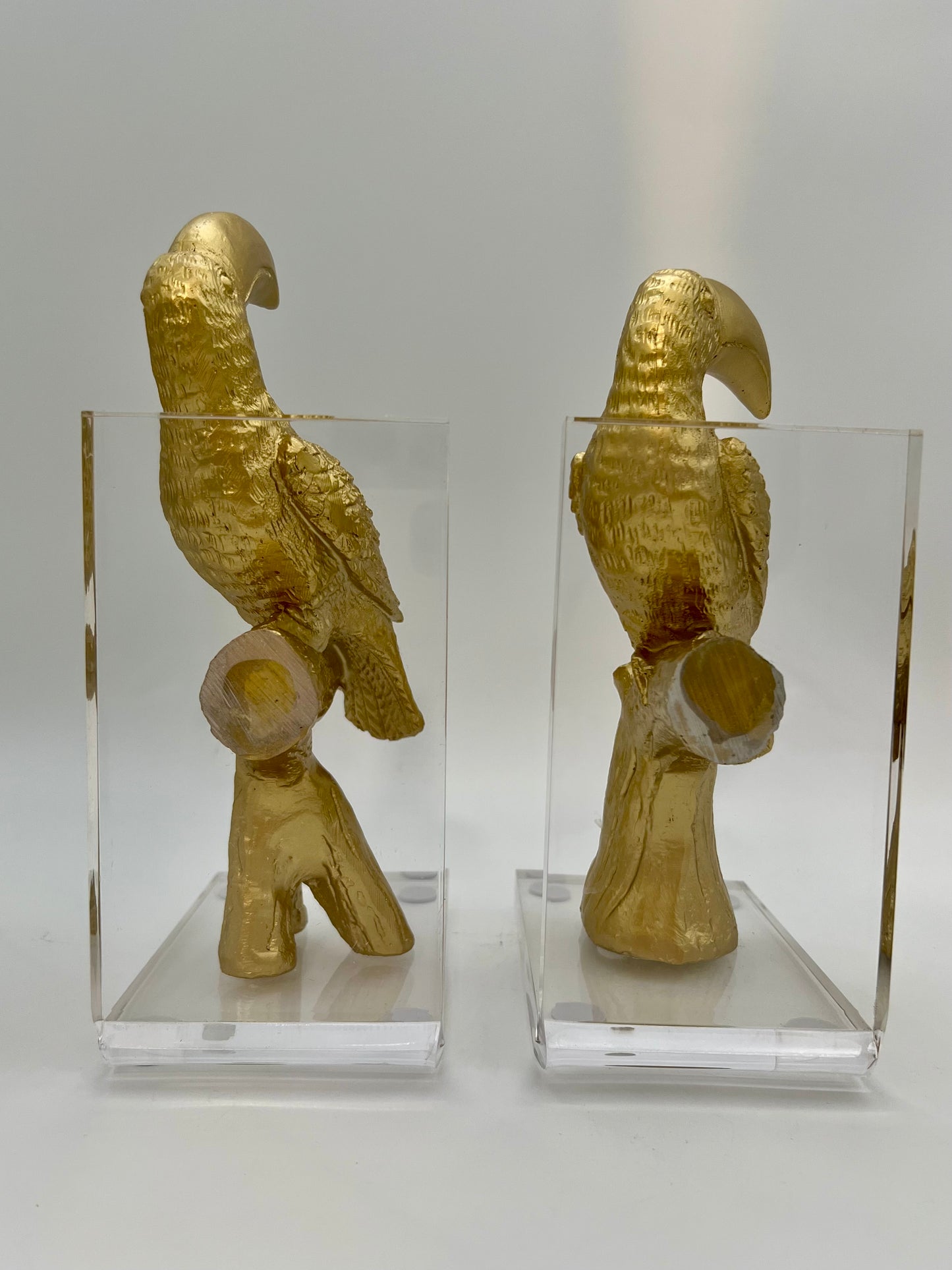 VINTAGE 1980S LUCITE GOLD TOUCAN BOOKENDS