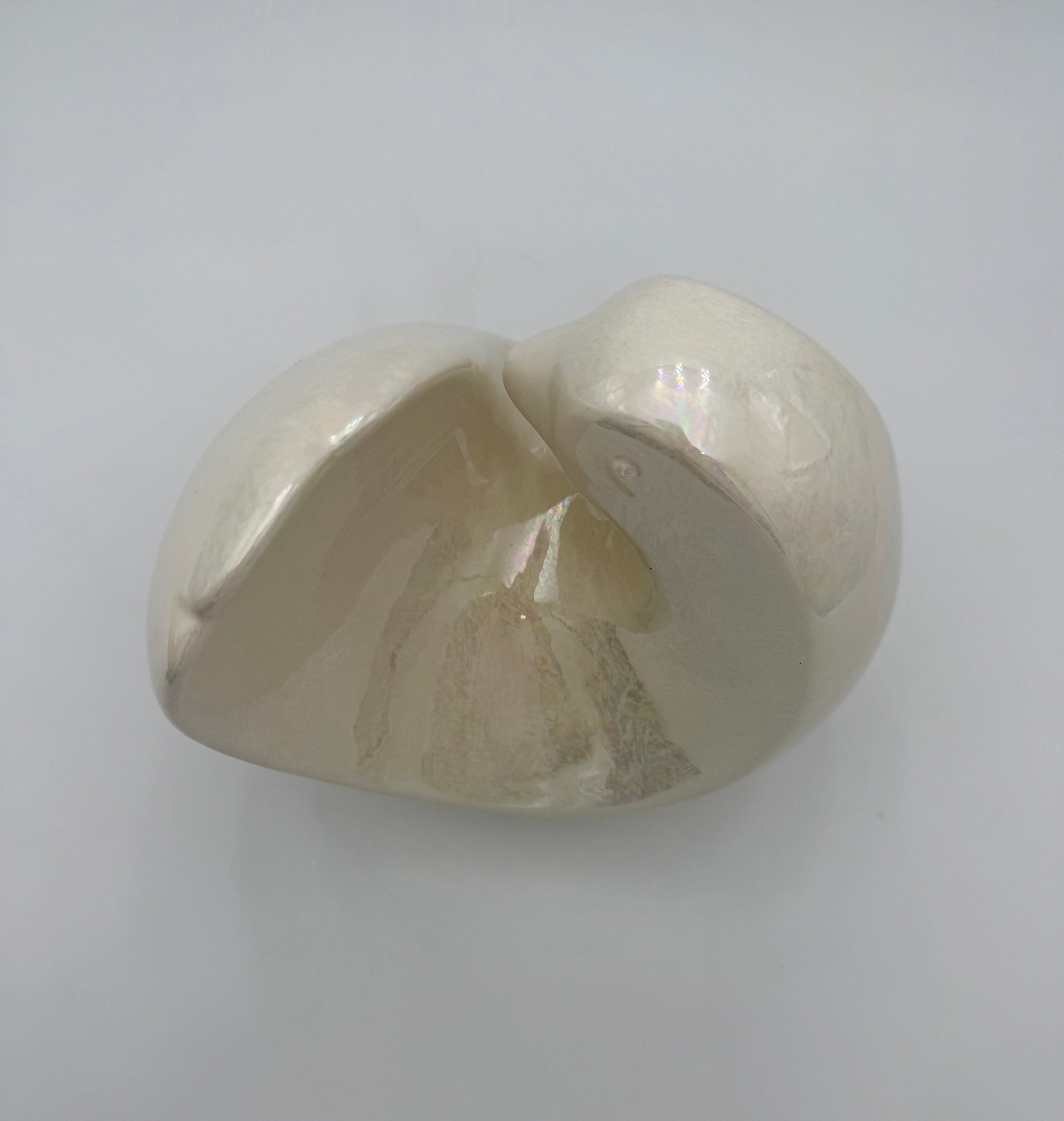 VINTAGE OPALESCENT WHITE CERAMIC DOVE SCULPTURE ABSTRACT BIRD ART MODERNIST HOLLYWOOD REGENCY DECOR