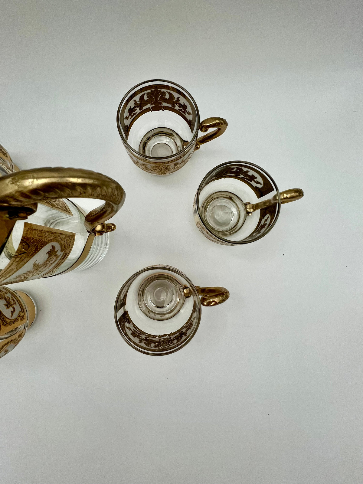 VINTAGE CULVER RENAISSANCE BRASS MOUNTED PITCHER SET 22K GOLD SCROLL MID CENTURY HOLLYWOOD REGENCY