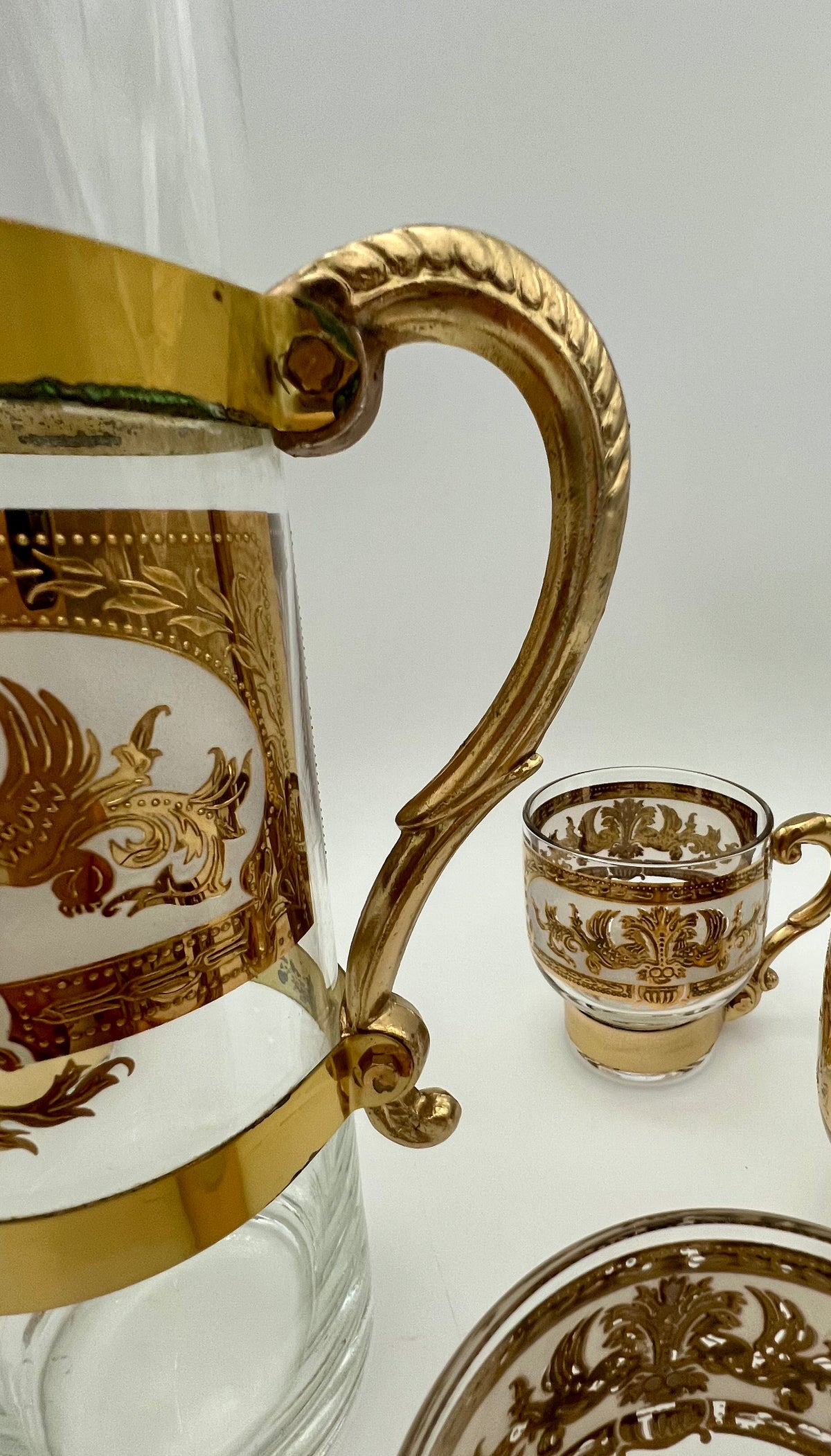 VINTAGE CULVER RENAISSANCE BRASS MOUNTED PITCHER SET 22K GOLD SCROLL MID CENTURY HOLLYWOOD REGENCY