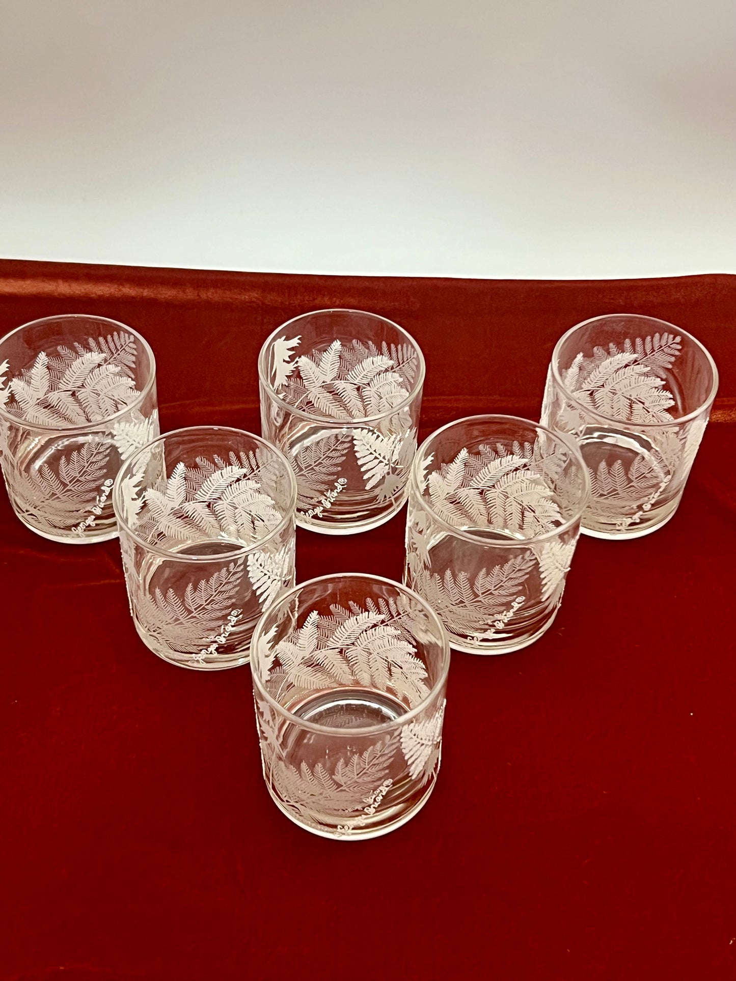 MINT CONDITION GEORGES BRIARD OLD-FASHIONED ROCKS GLASSES WITH A WINTER (HOLIDAY)LEAF DESIGN