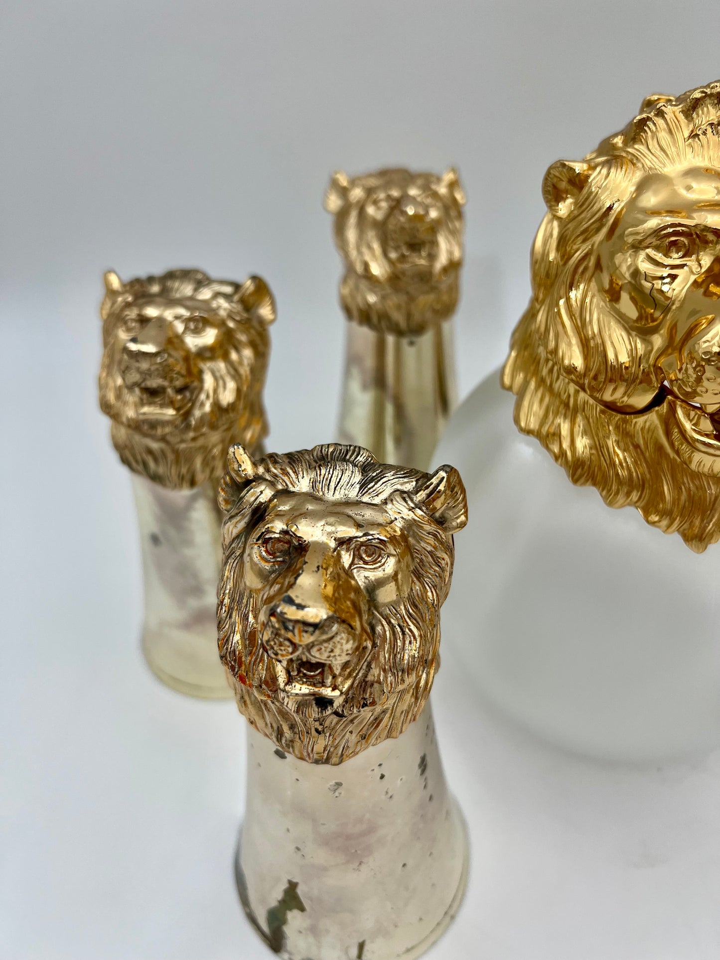 CAROLE STUPELL MID-CENTURY LION HEAD PITCHER AND STIRRUP CUPS, RARE SET OF 7
