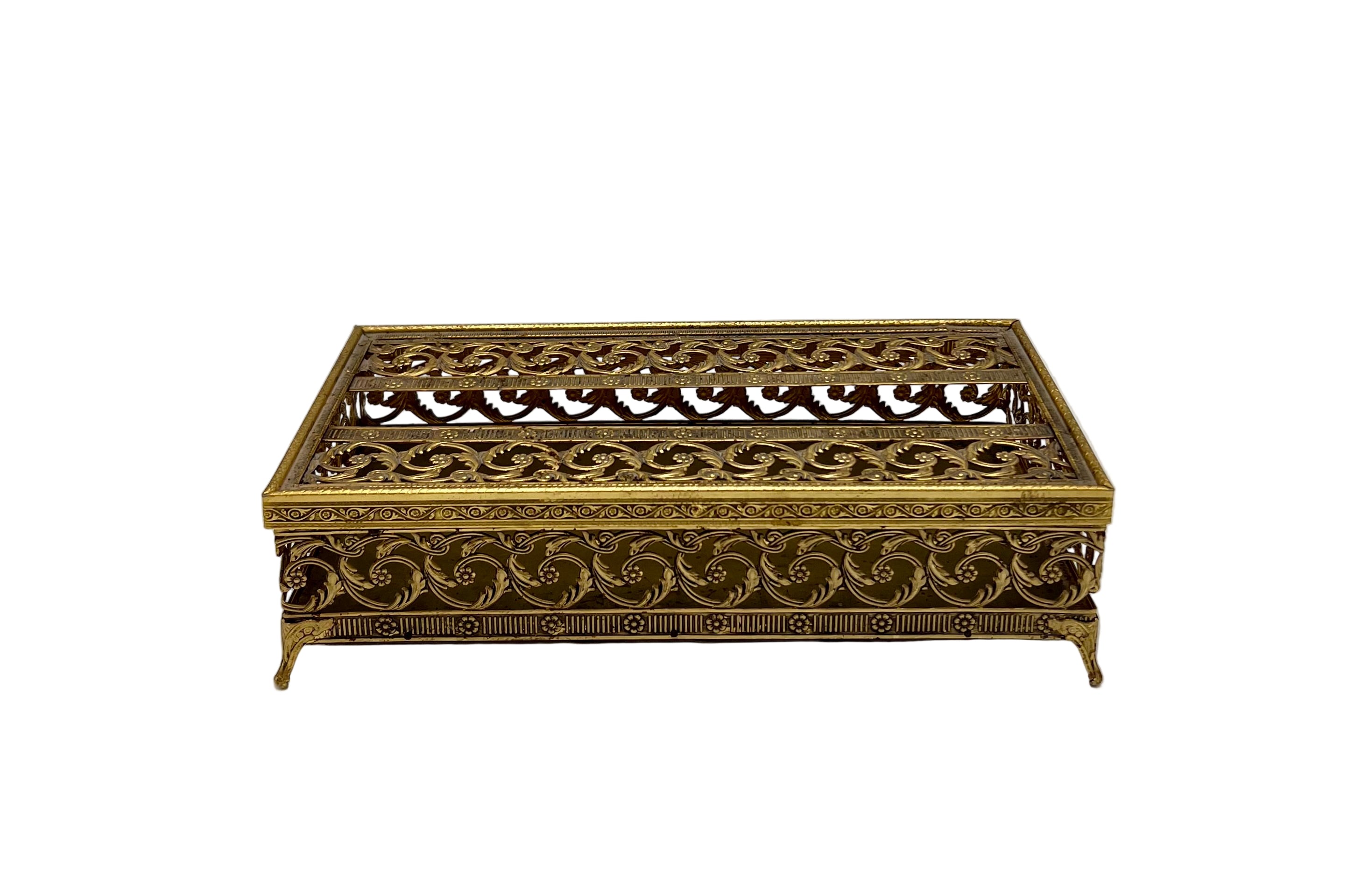 VINTAGE GILT BRASS FILIGREE JEWELRY BOX FRENCH VANITY TRINKET CASKET HOLLYWOOD REGENCY DECOR