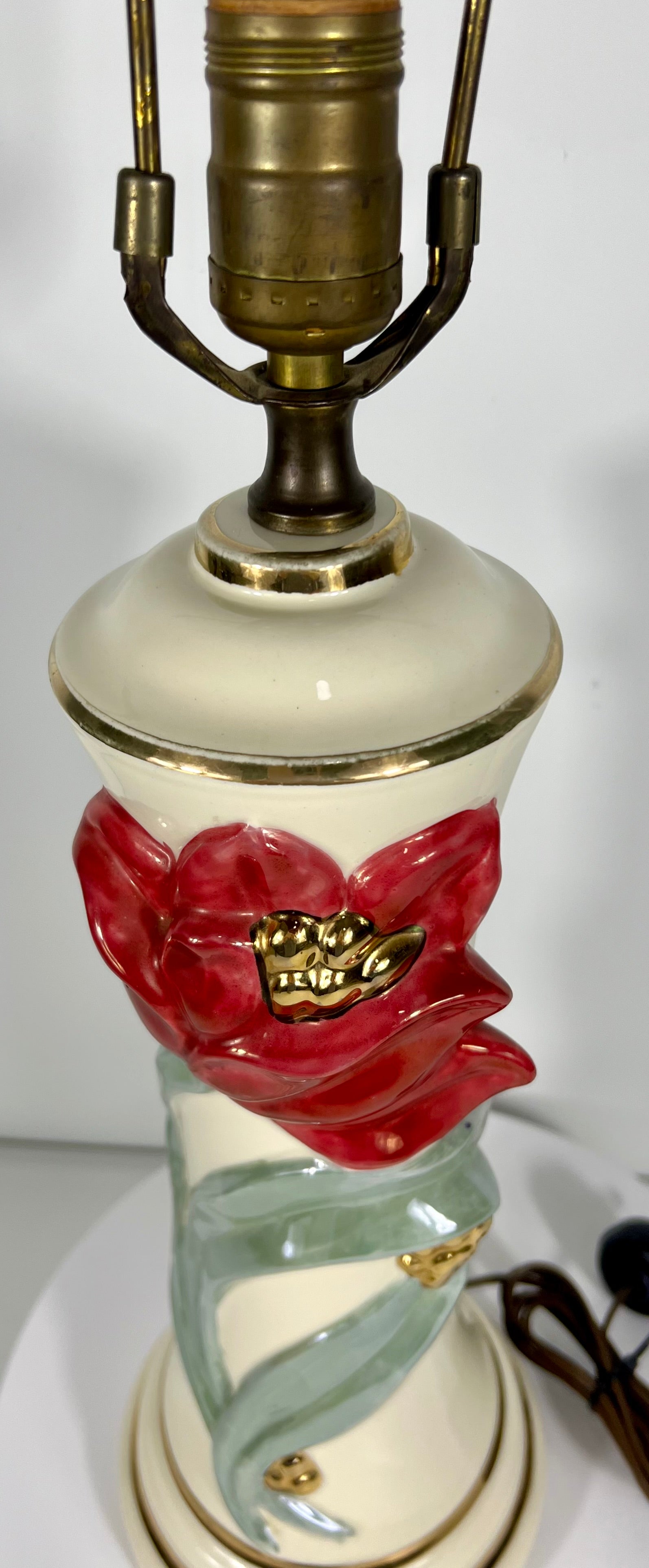 VINTAGE FLORAL CERAMIC LAMP – RED BLOOM WITH GOLDEN TOUCHES