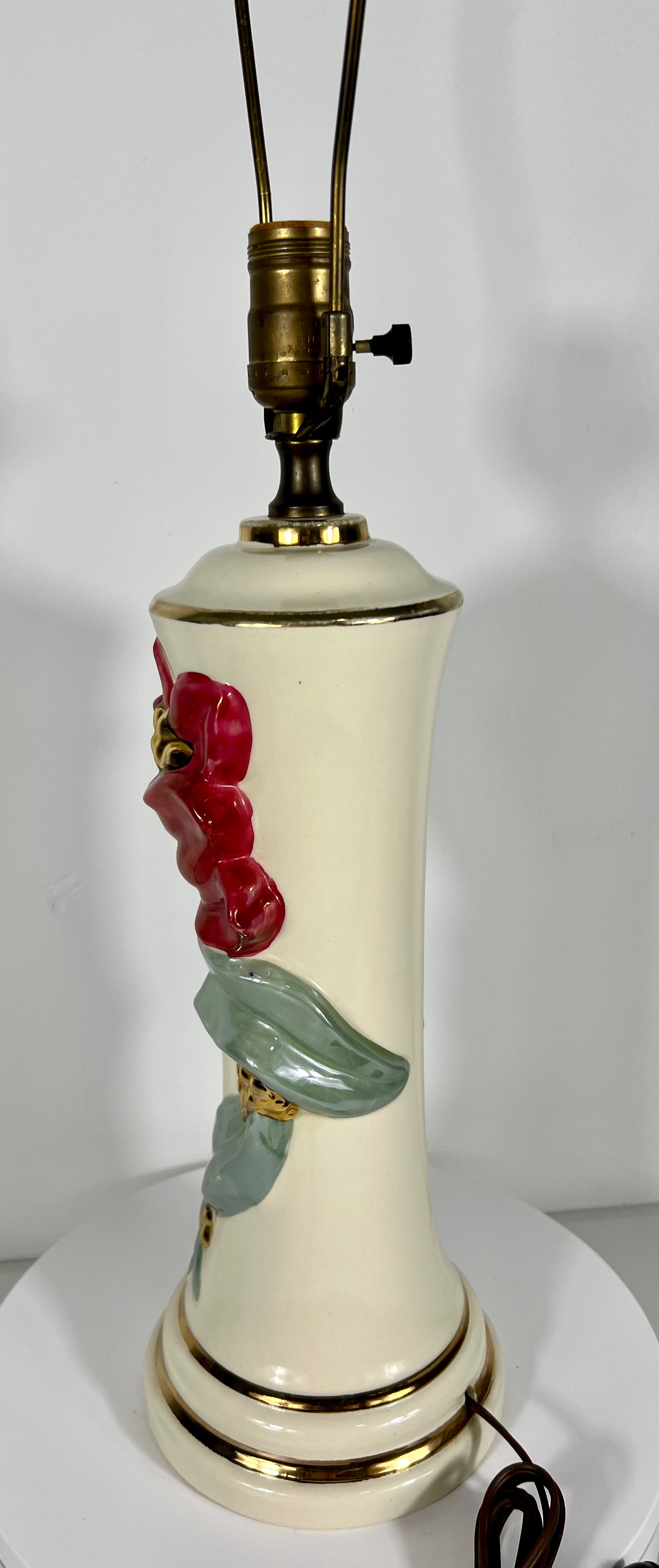 VINTAGE FLORAL CERAMIC LAMP – RED BLOOM WITH GOLDEN TOUCHES