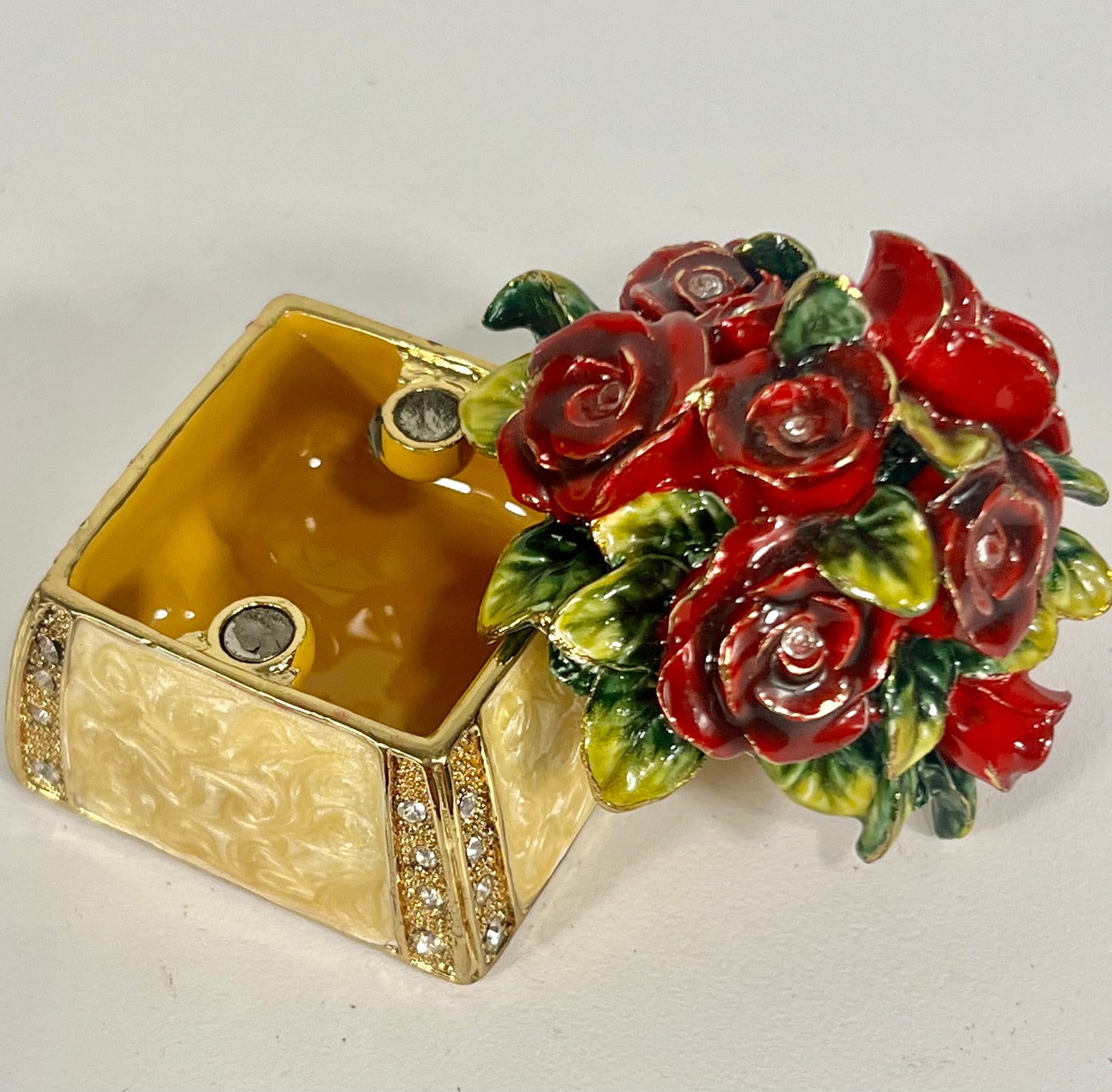 VINTAGE GOLD BOX WITH RED ROSES AND WHITE SWAROVSKI CRYSTALS TRINKET/JEWELRY BOX