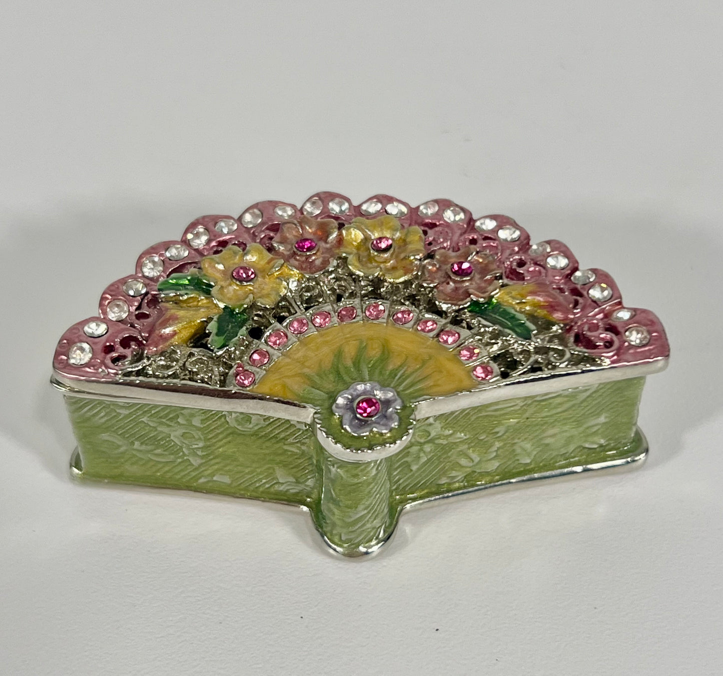 VINTAGE SMALL TRINKET/JEWELRY BOX FAN SHAPED WITH FLOWERS
