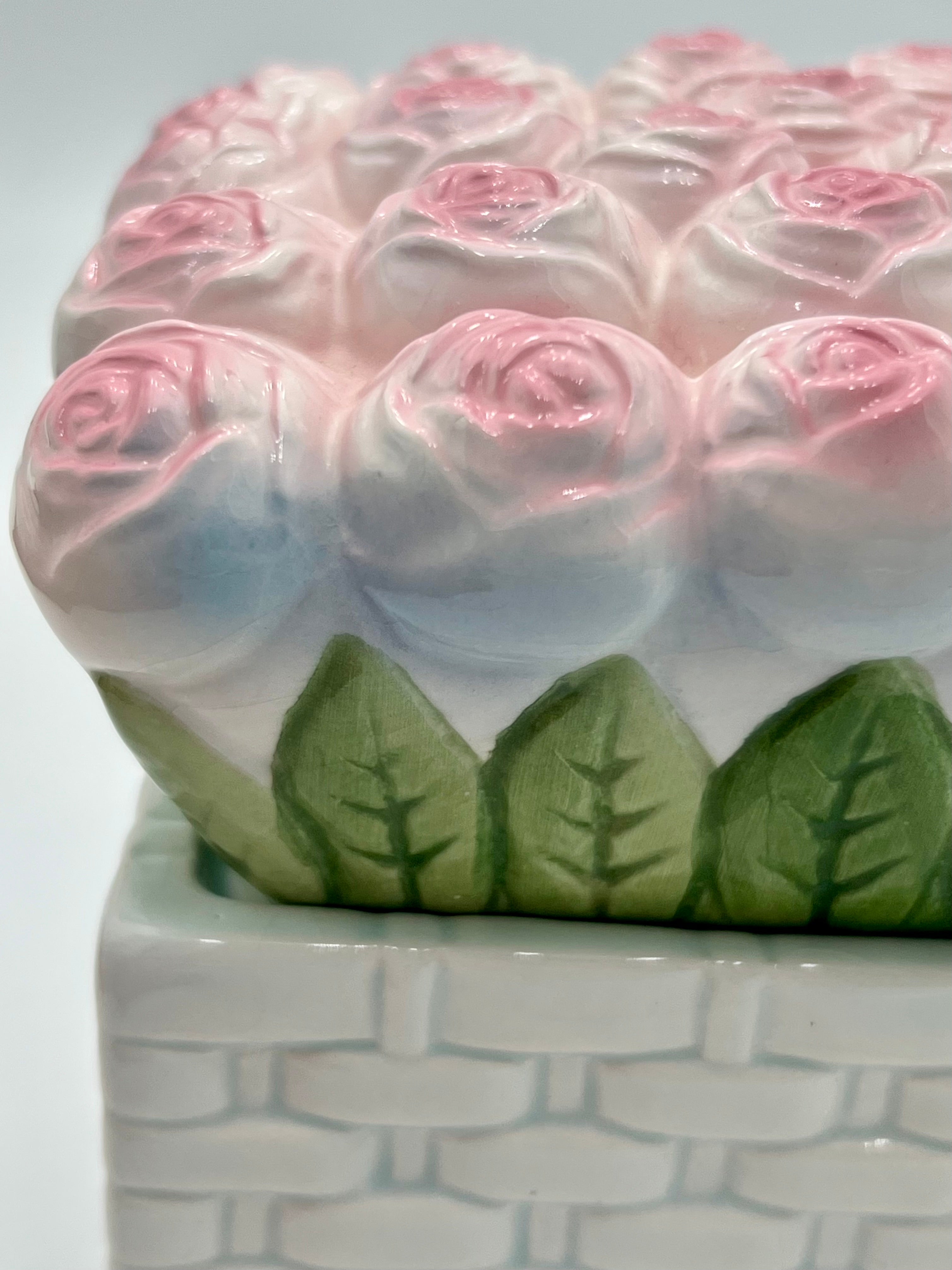 VINTAGE TWO’S COMPANY ROSE CERAMIC PLANTER BOX WITH LID – PASTEL FLORAL BASKETWEAVE CACHEPOT – COTTAGECORE DECOR