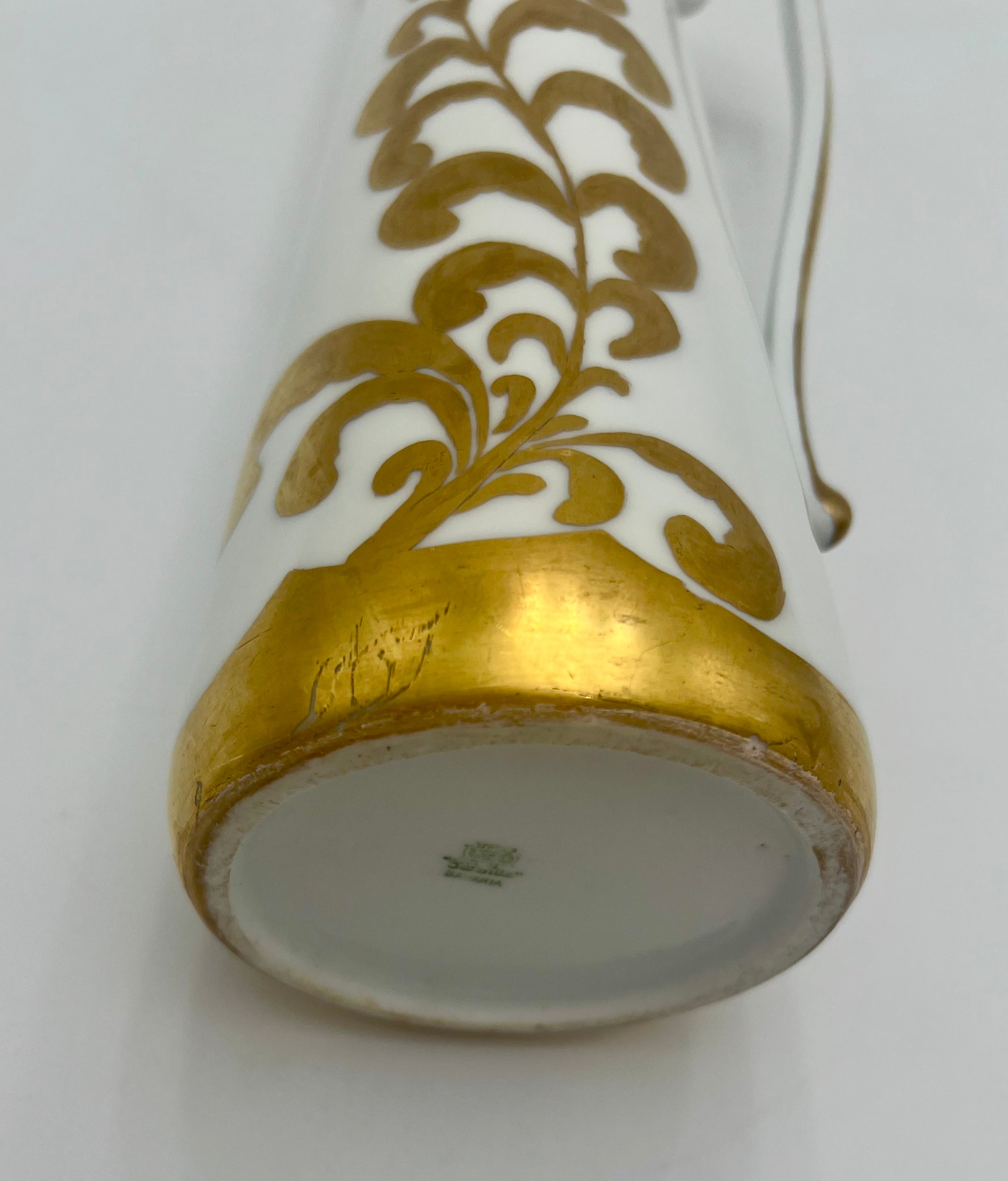 ANTIQUE UNO FAVORITE BAVARIA PORCELAIN PITCHER – HAND-PAINTED GOLD GILT, CIRCA 1910s-1930s
