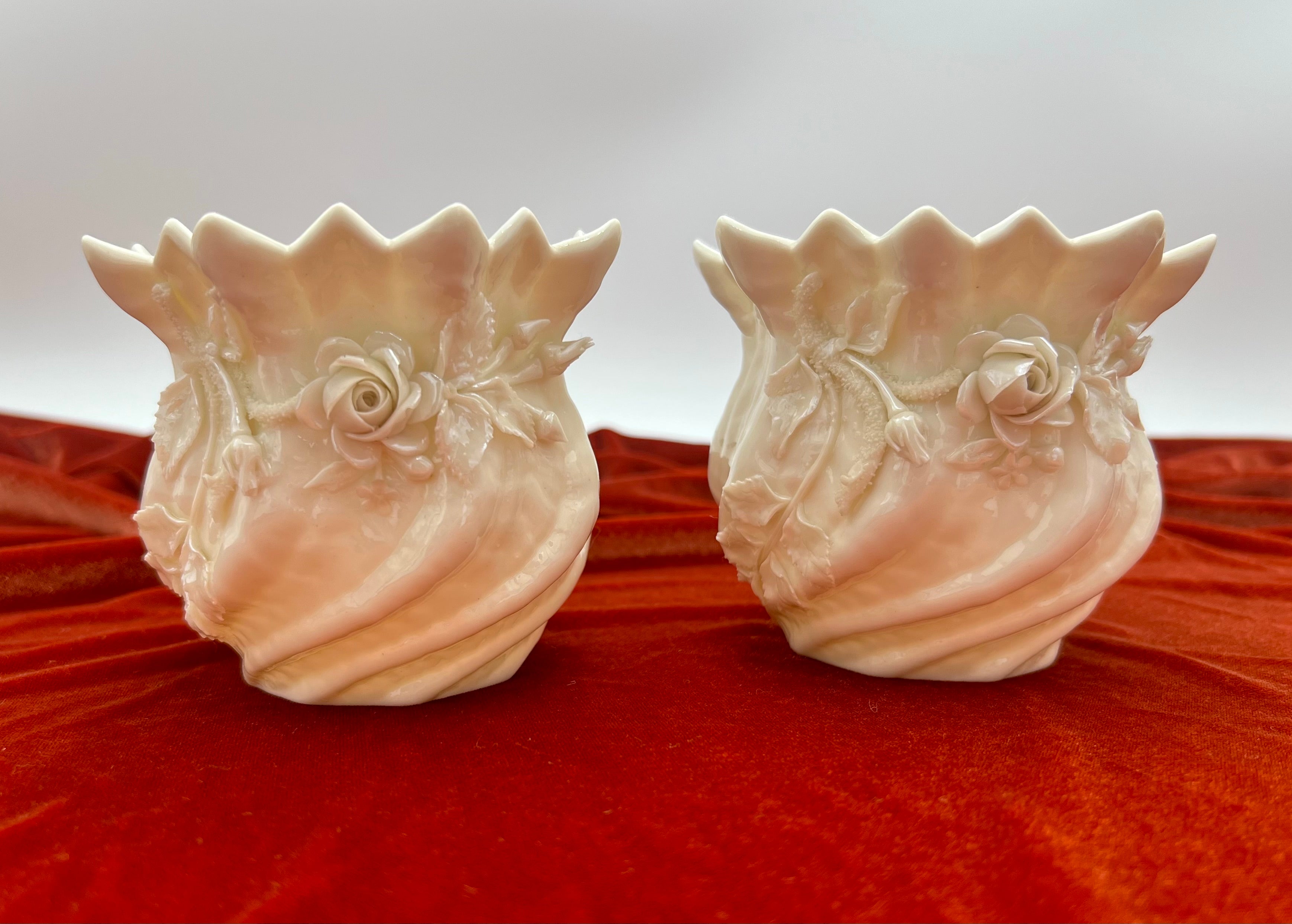 PAIR OF BELLEEK IRELAND PORCELAIN SHELL ROSE PLANTERS – 3RD BLACK MARK 1926–1946 – VINTAGE IRISH PARIAN PORCELAIN – MINT CONDITION