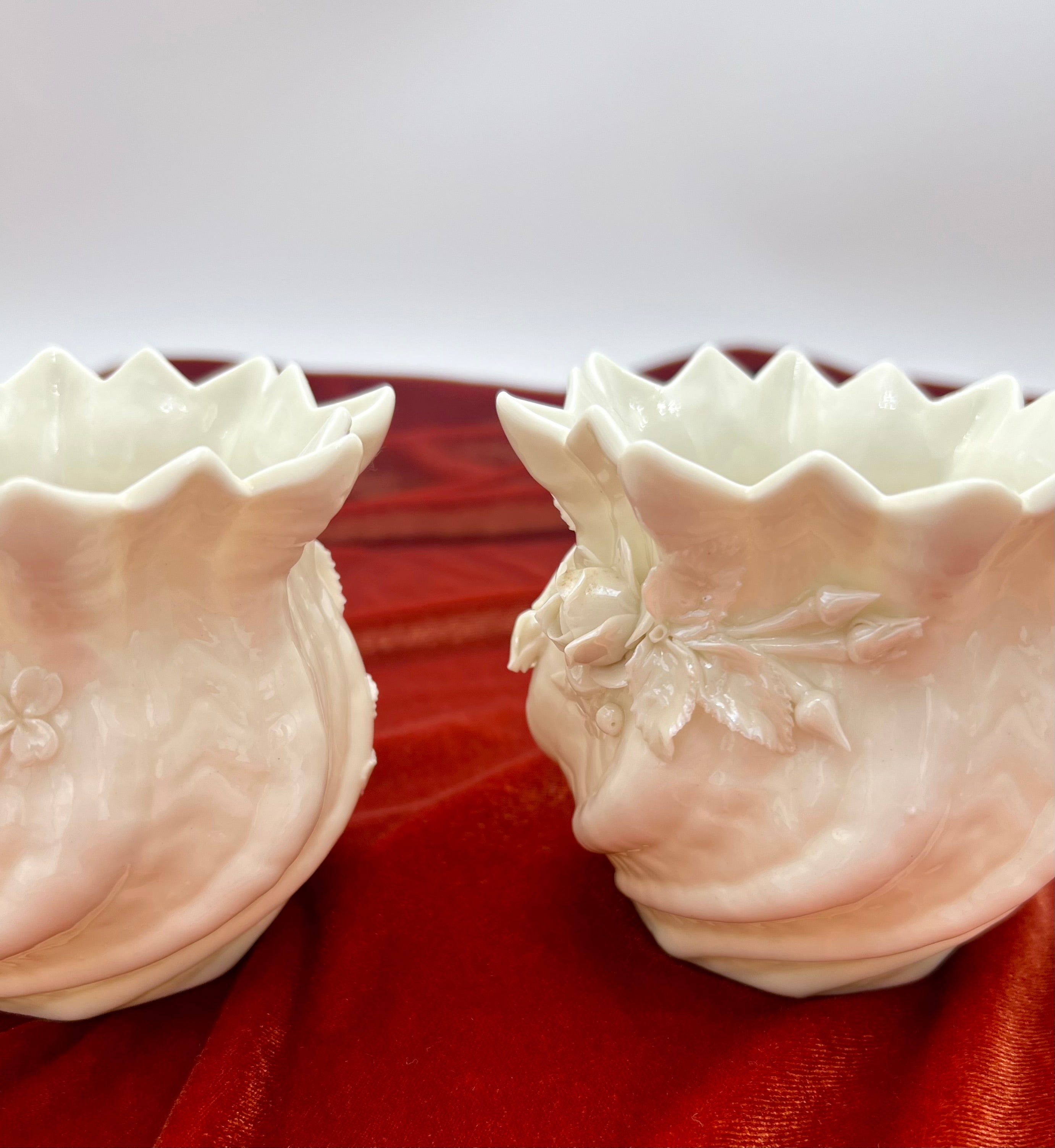 PAIR OF BELLEEK IRELAND PORCELAIN SHELL ROSE PLANTERS – 3RD BLACK MARK 1926–1946 – VINTAGE IRISH PARIAN PORCELAIN – MINT CONDITION