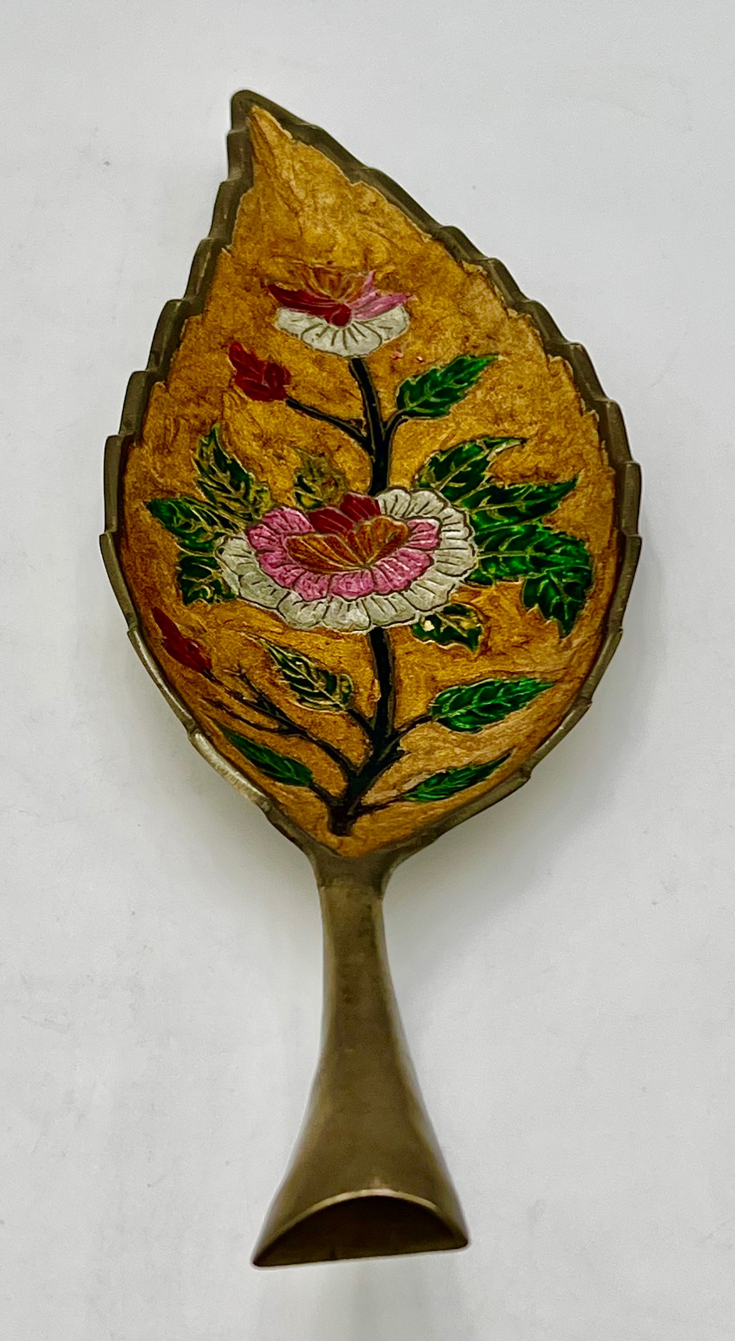 VINTAGE BRASS LEAF AND FLORAL TRINKET DISH, 1960s