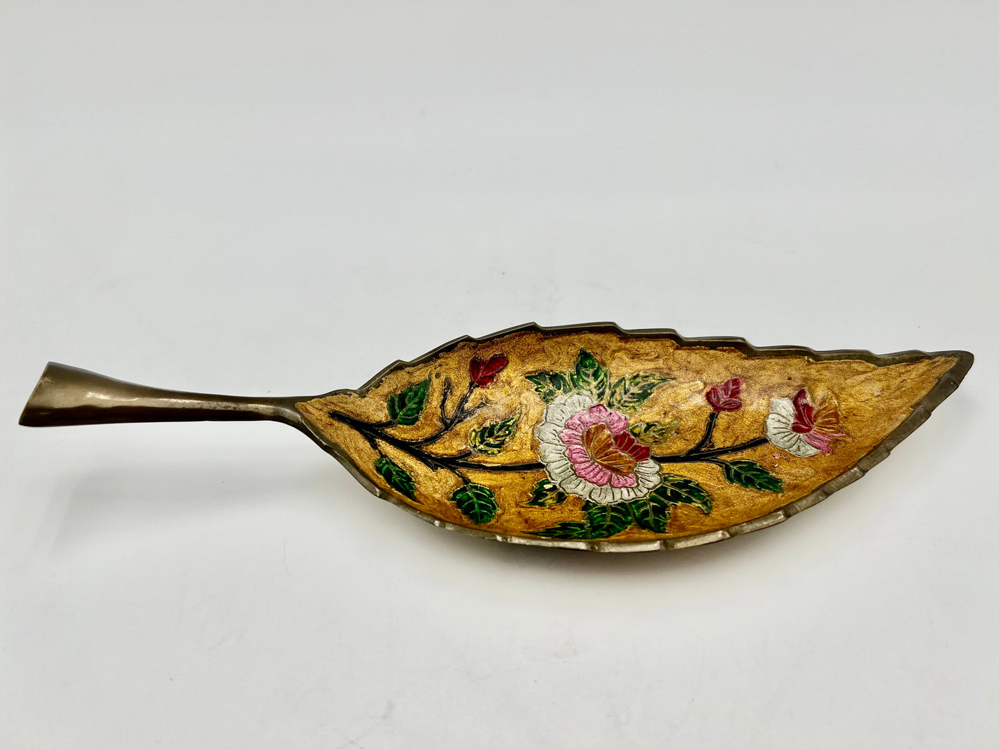 VINTAGE BRASS LEAF AND FLORAL TRINKET DISH, 1960s