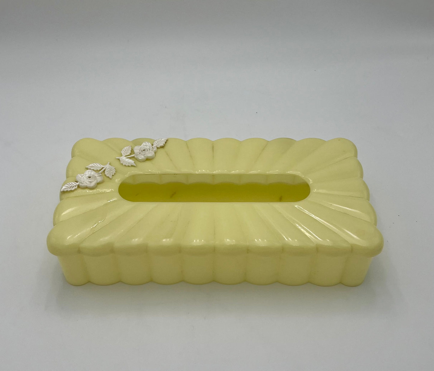 1950s/1960s MENDA CO. PALE YELLOW TISSUE HOLDER