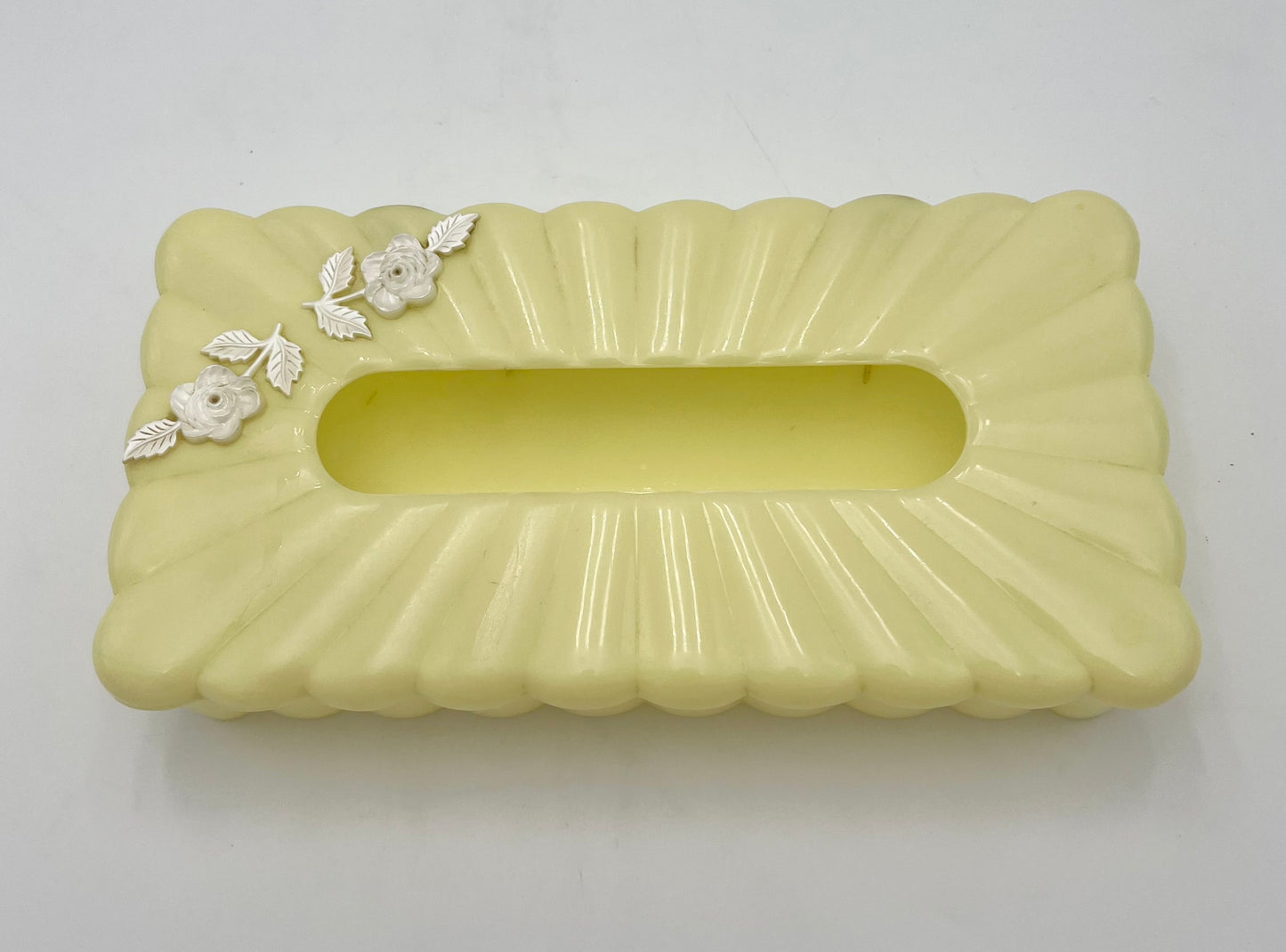 1950s/1960s MENDA CO. PALE YELLOW TISSUE HOLDER