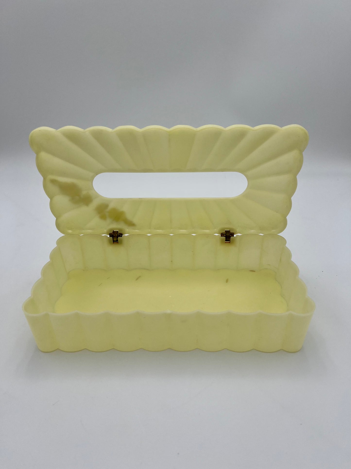 1950s/1960s MENDA CO. PALE YELLOW TISSUE HOLDER
