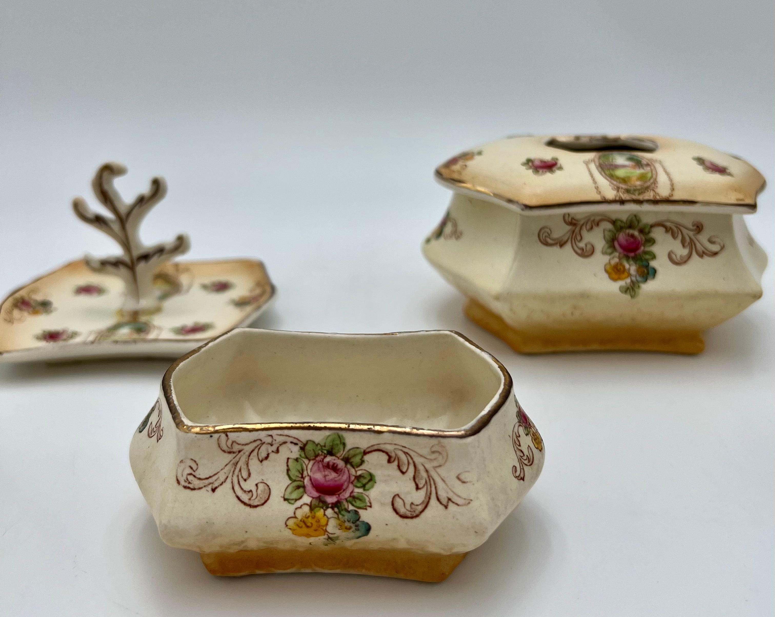 ANTIQUE CRANFORD WARE VANITY SET — FORD & SONS ENGLISH EARTHENWARE, C.1910s