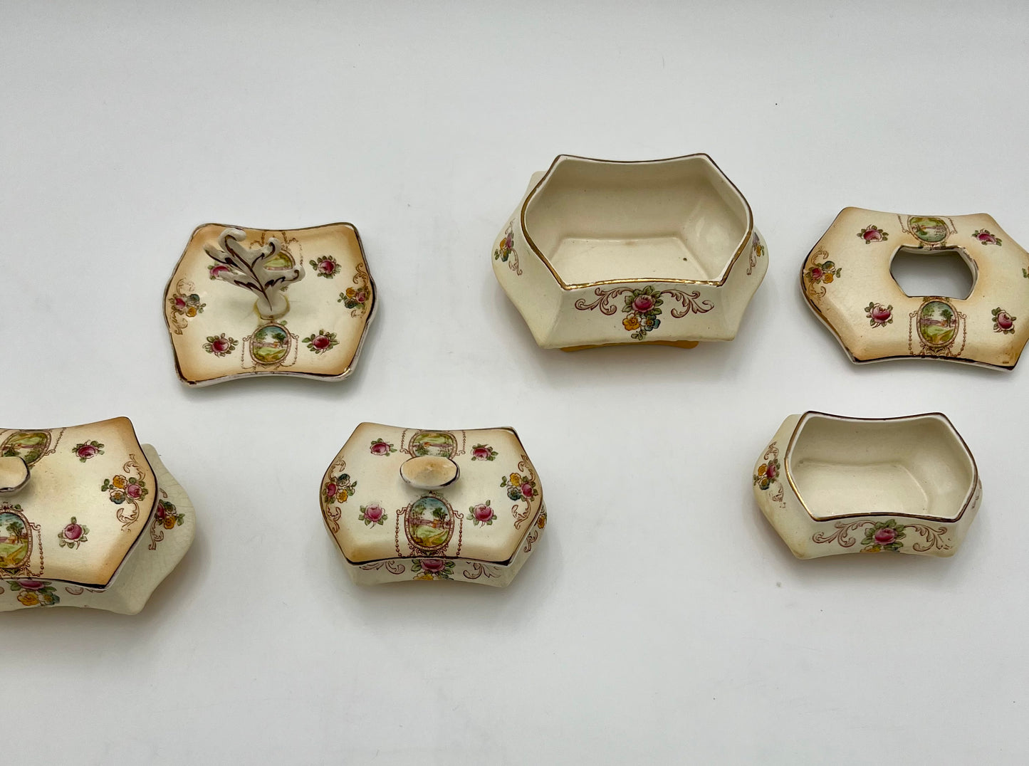 VERY RARE FORD & SONS LTD. CRANFORD WARE VANITY/DRESSER FULL SET, ENGLAND CIRCA 1910